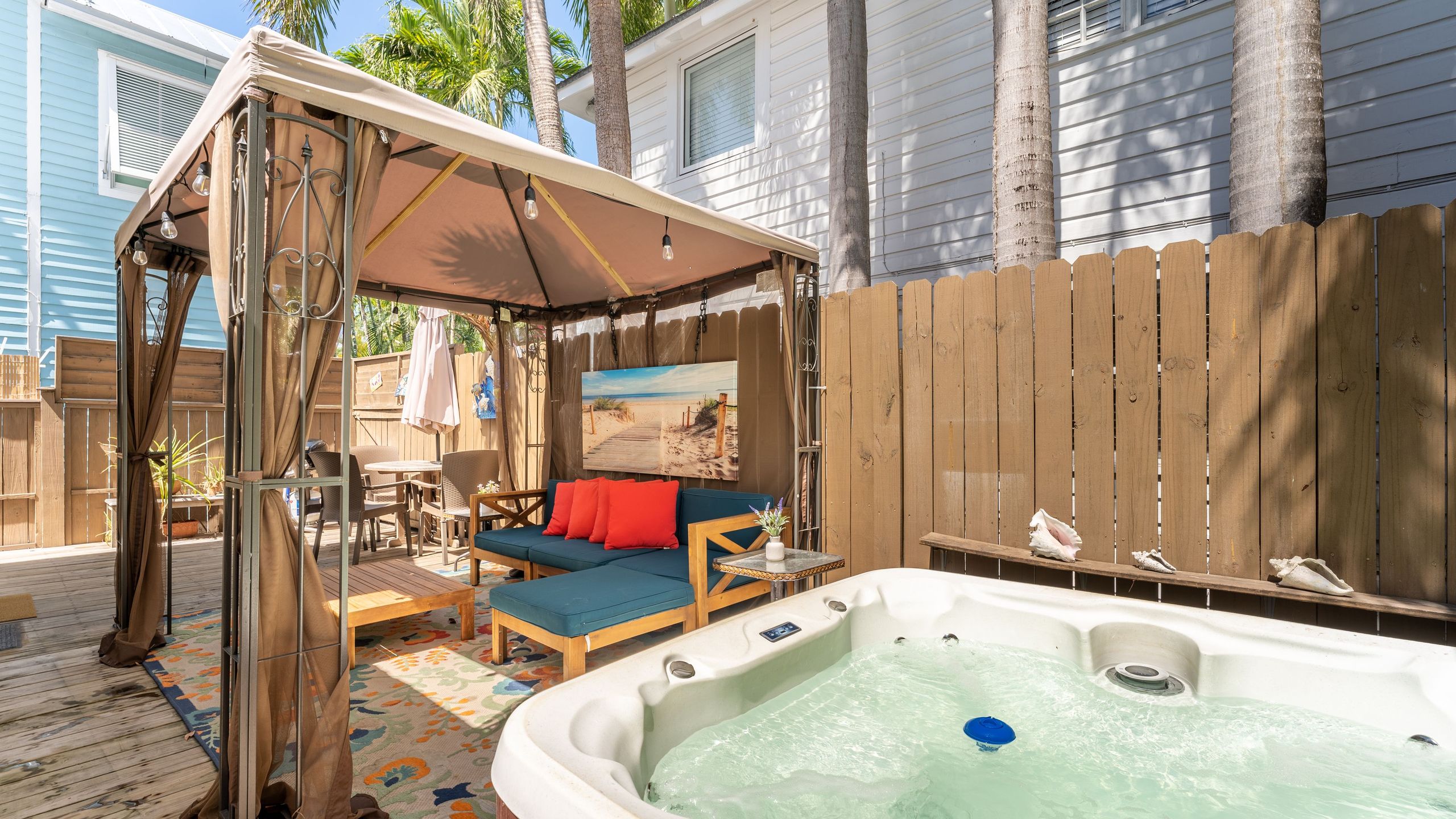 Charming Cottage With Hot Tub - Exquisite Island Retreat - Key West, FL
