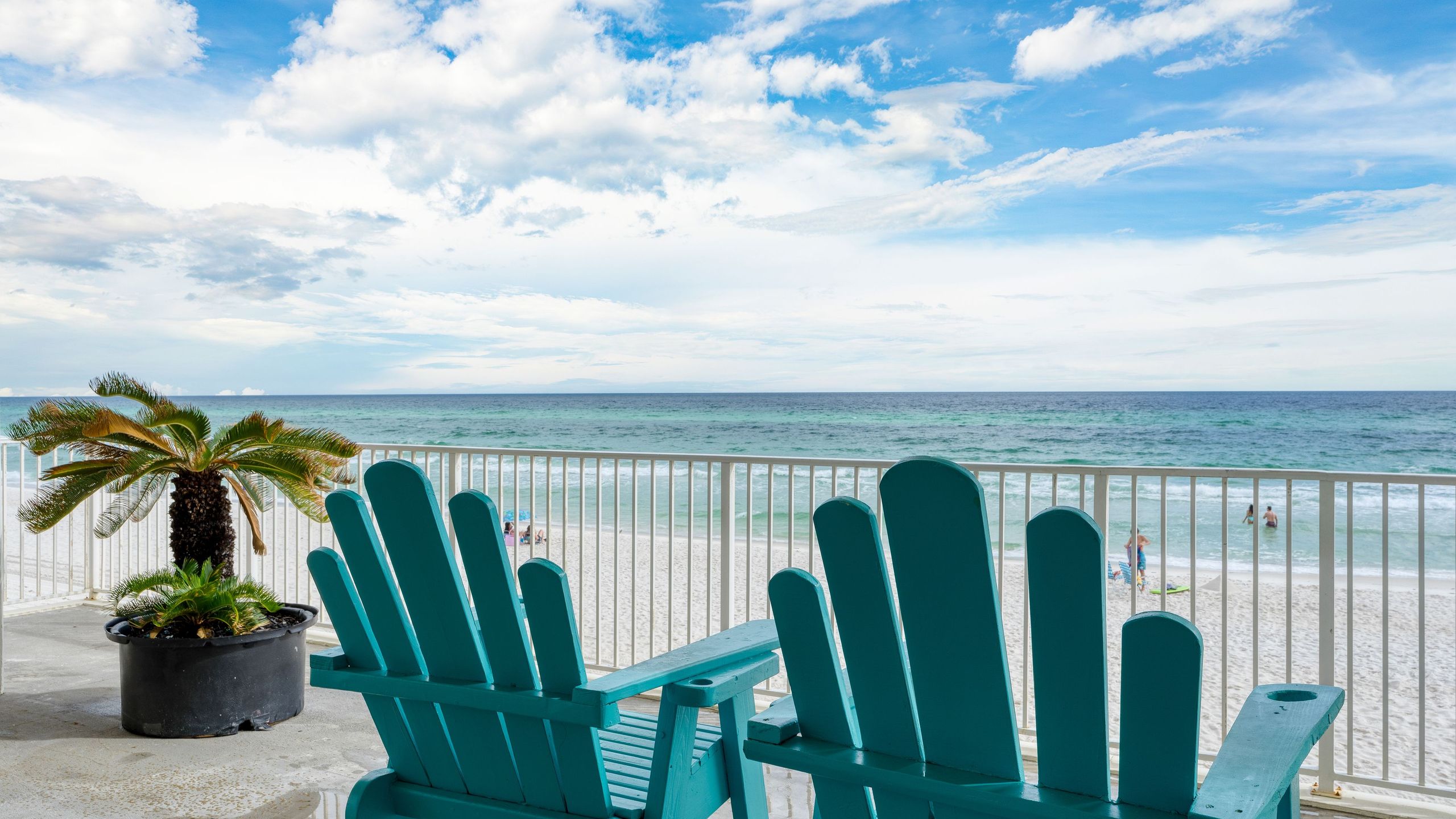 Fontainebleau 335 by AvantStay | Beachfront Access
