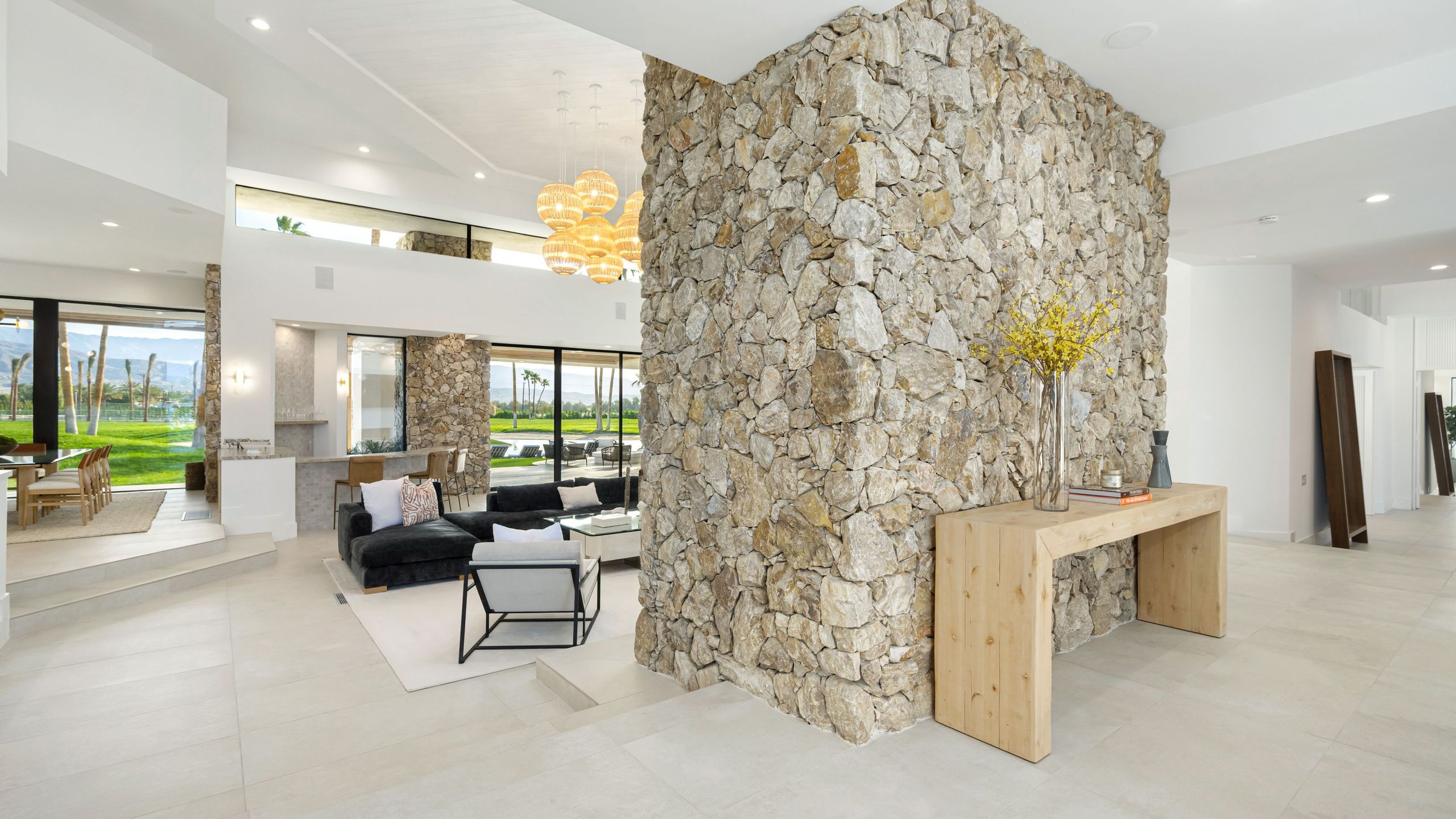 The Bravo Beach Club | Tennis, Beach, Basketball, Golf | Ultra-Luxe Compound 4