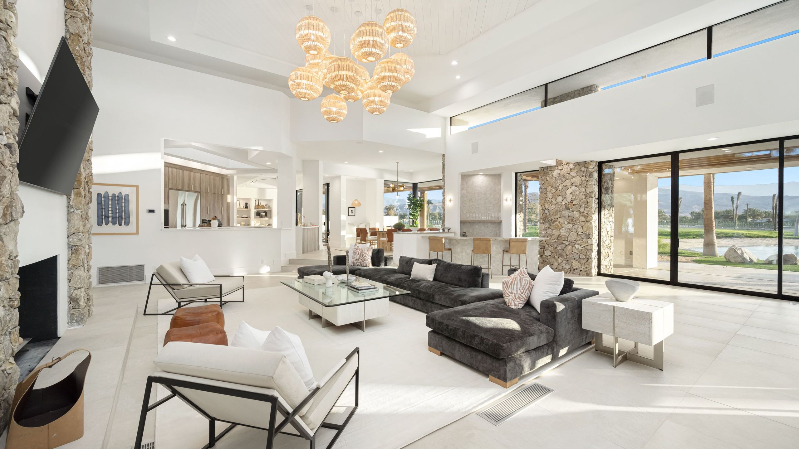 The Bravo Beach Club | Tennis, Beach, Basketball, Golf | Ultra-Luxe Compound | Photo 21