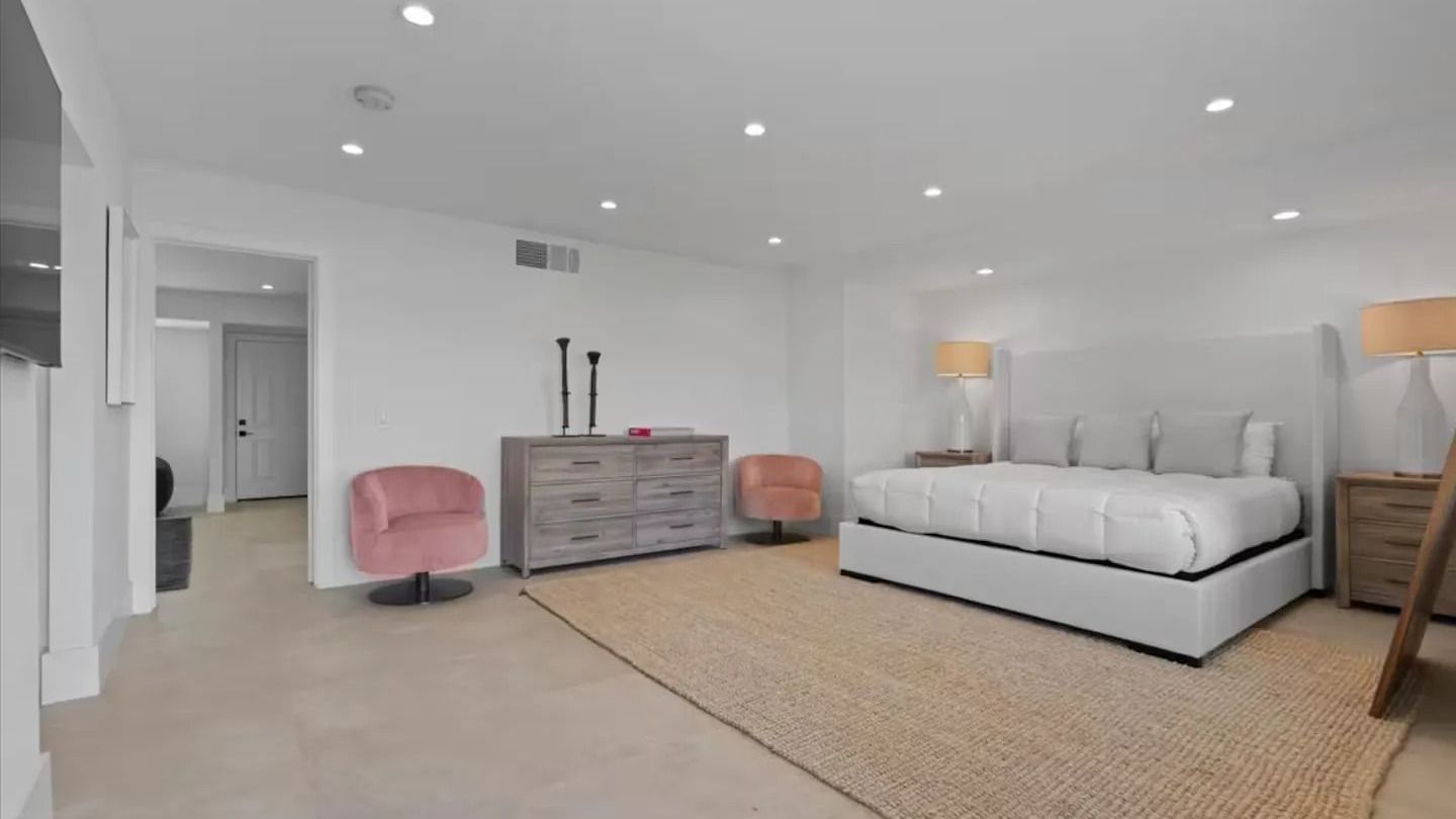 The Bravo Beach Club | Tennis, Beach, Basketball, Golf | Ultra-Luxe Compound | Photo 71