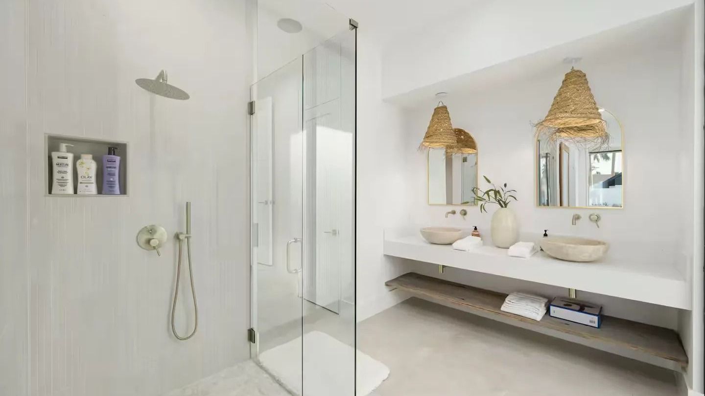 The Bravo Beach Club | Tennis, Beach, Basketball, Golf | Ultra-Luxe Compound | Photo 51