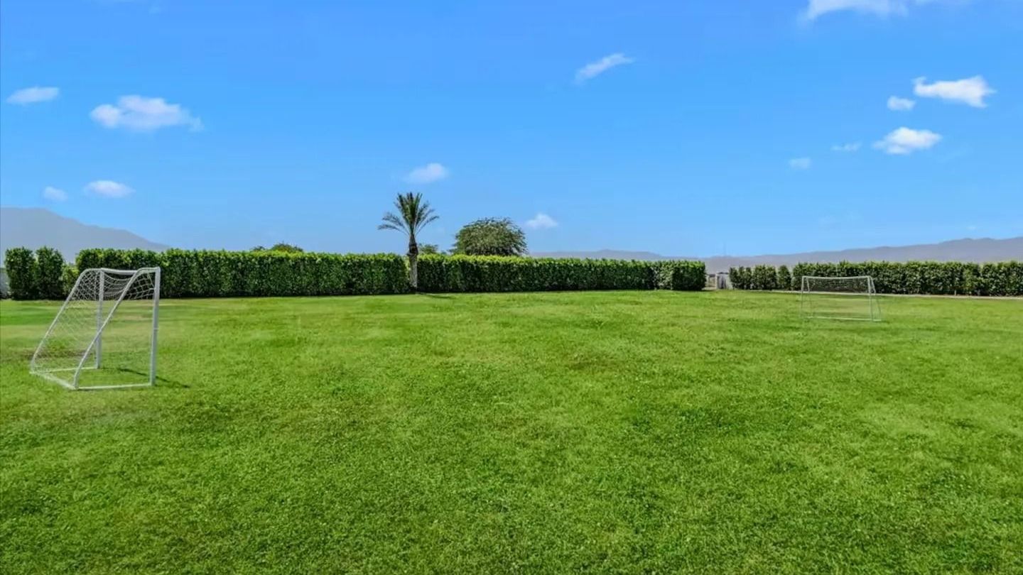 The Bravo Beach Club | Tennis, Beach, Basketball, Golf | Ultra-Luxe Compound | Photo 18