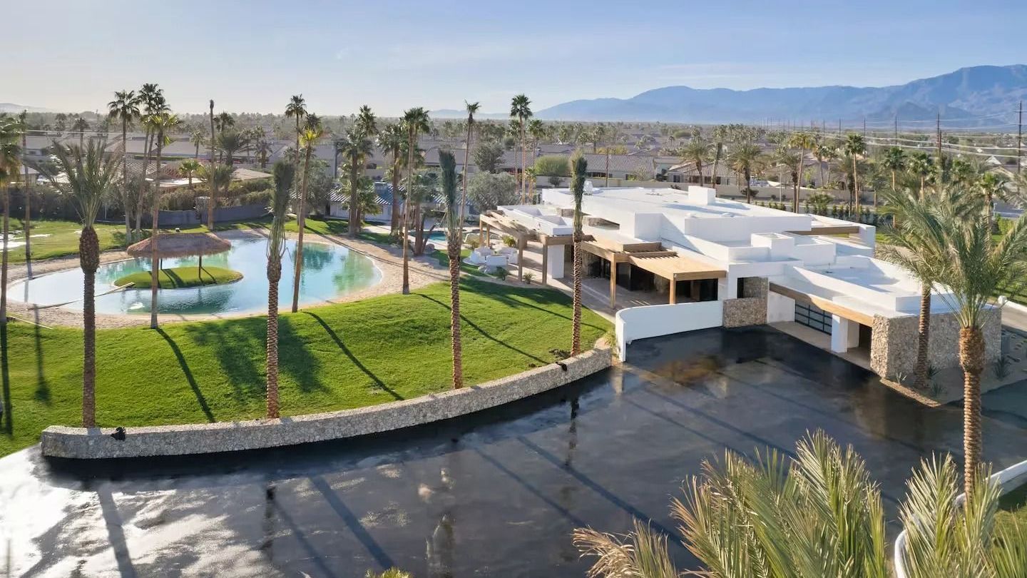 The Bravo Beach Club | Tennis, Beach, Basketball, Golf | Ultra-Luxe Compound | Photo 4