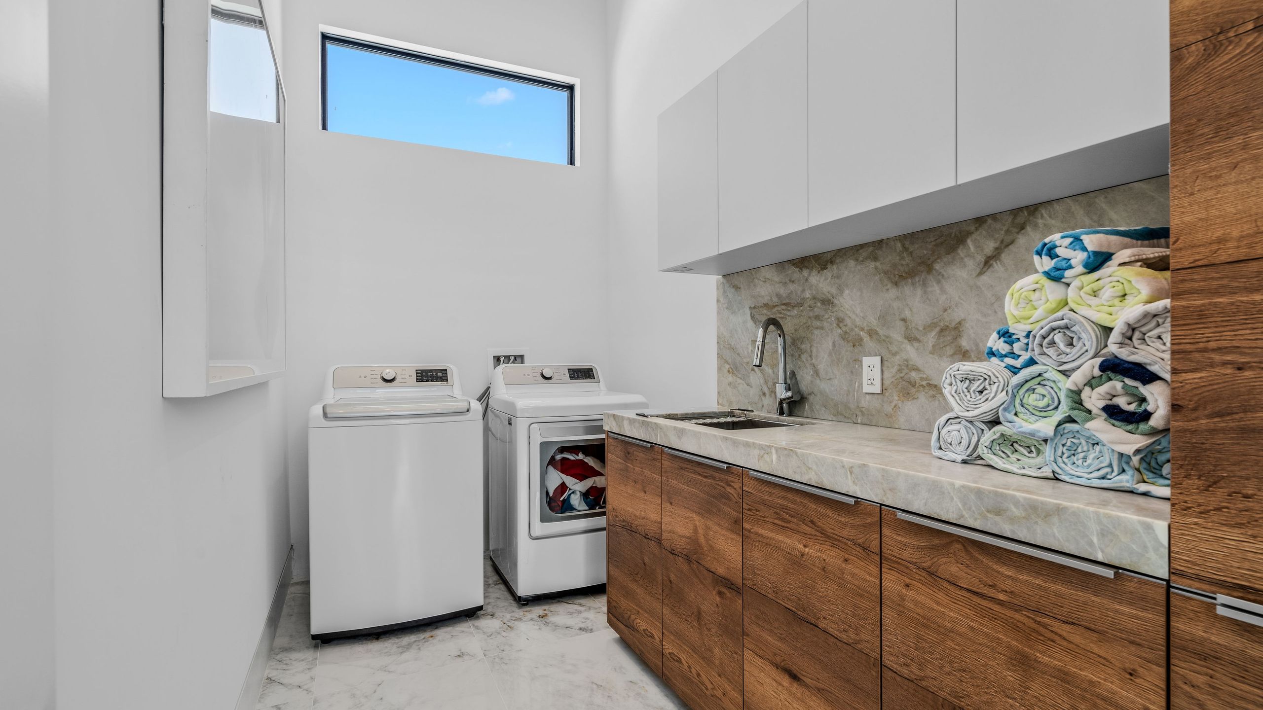 Sleeps 54 | 3 Luxury Villas w/ Pool + Spa, Pickleball | Bravo | Photo 46