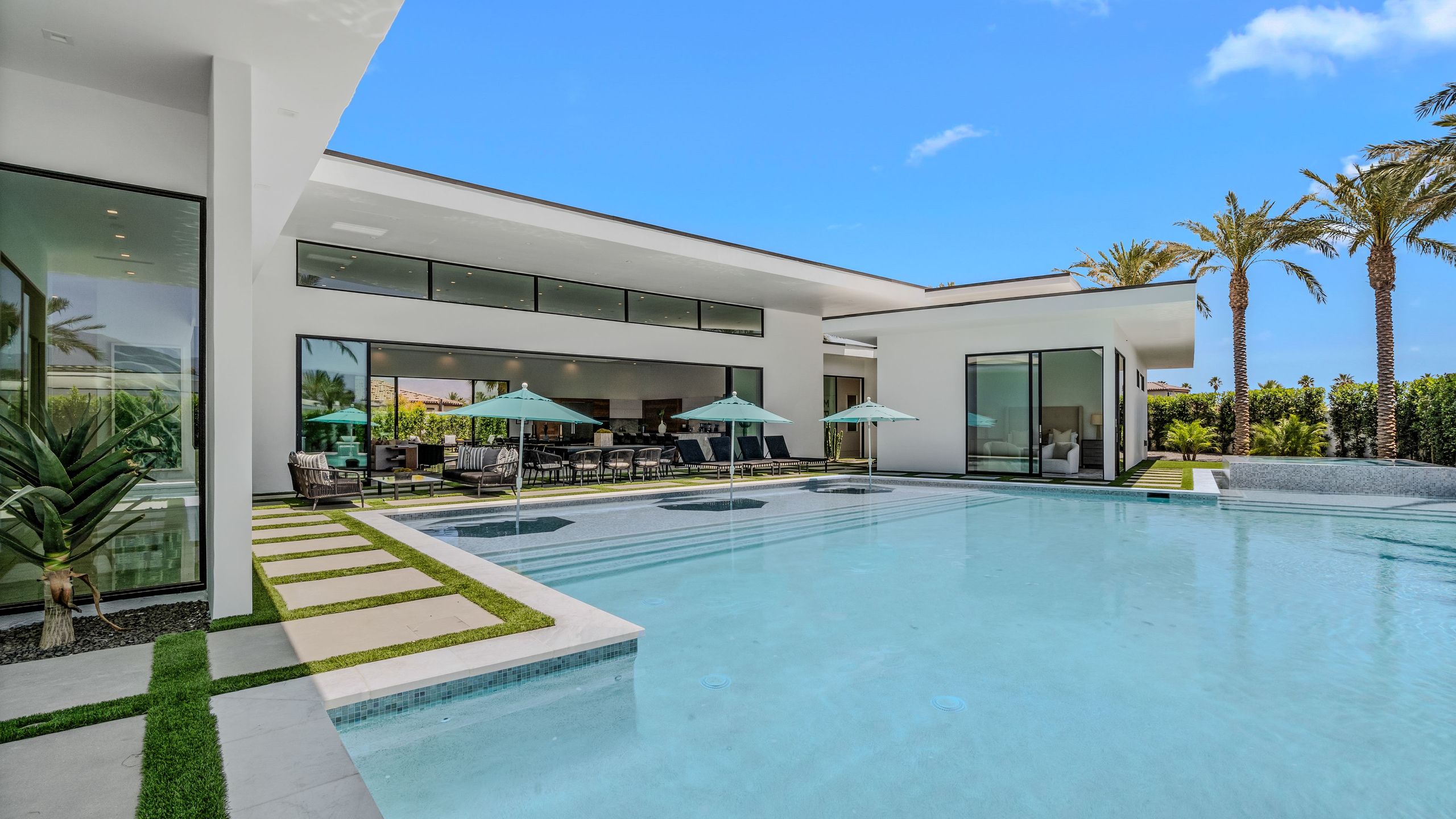 Sleeps 54 | 3 Luxury Villas w/ Pool + Spa, Pickleball | Bravo | Photo 49