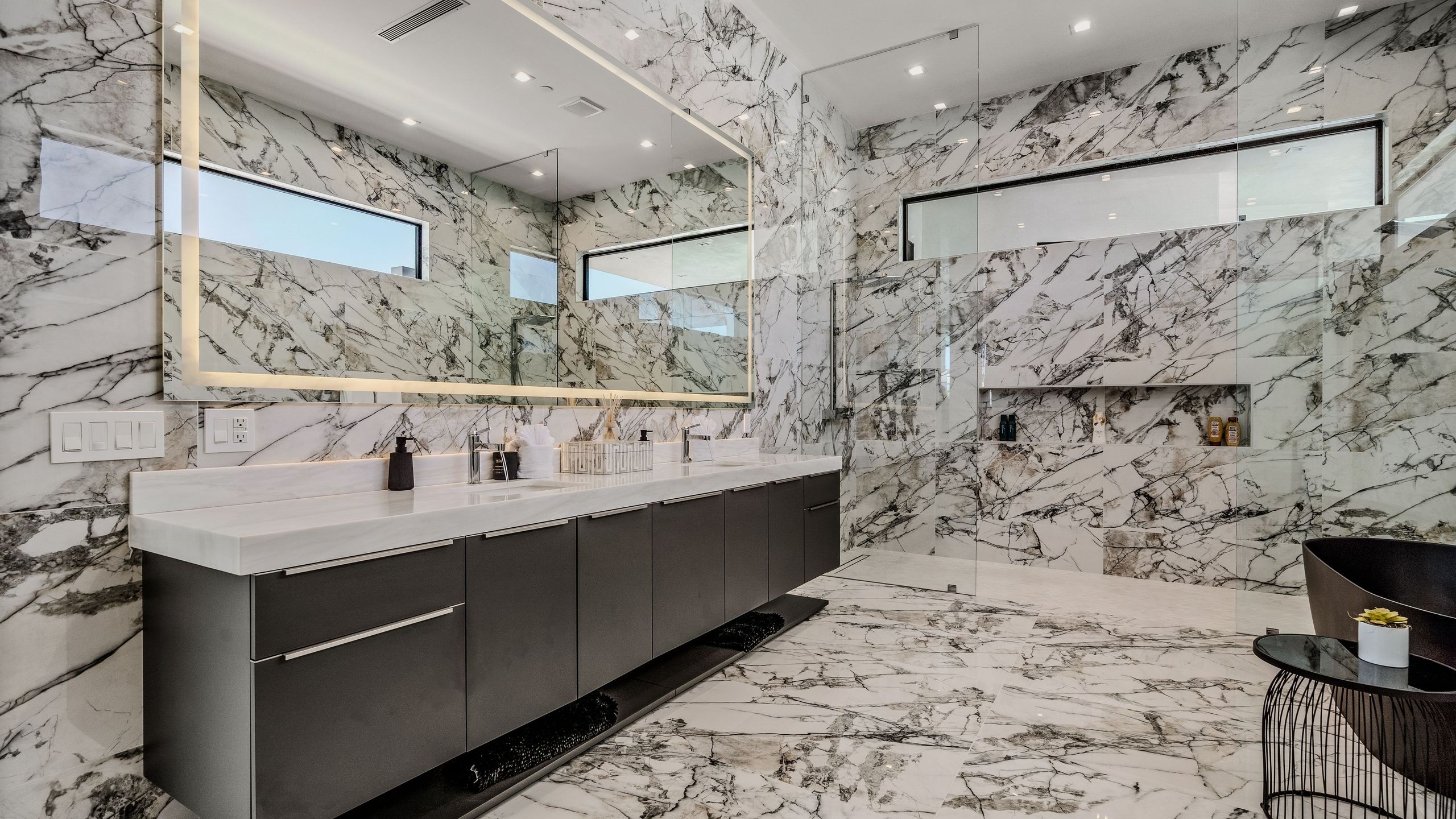 Sleeps 54 | 3 Luxury Villas w/ Pool + Spa, Pickleball | Bravo | Photo 99