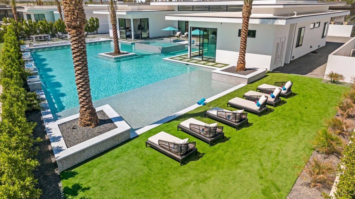 Sleeps 28 | 2 Luxe Villas w/ Pickleball Court | Bravo Villas Dorada | Photo 2