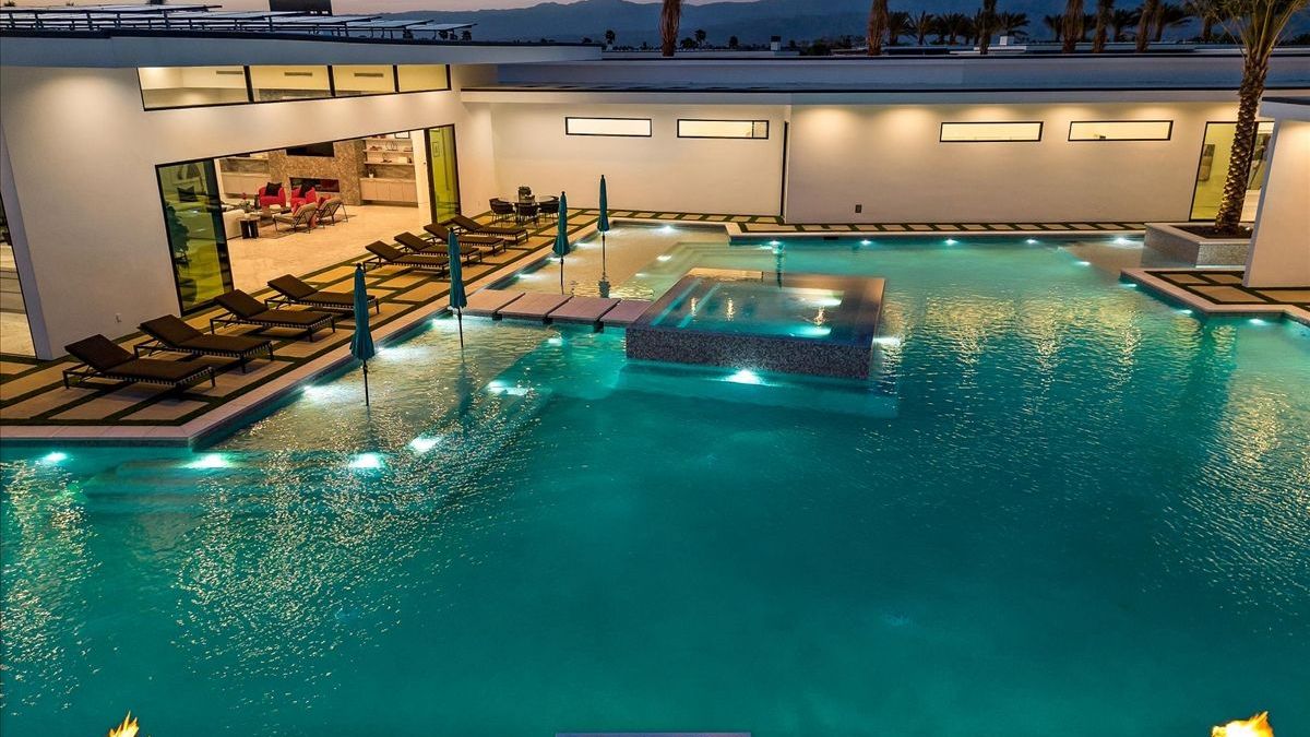 Sleeps 23 | Luxury Villa w/ Pool, Hot Tub & Pickleball Court | Bravo Villa #10 | Photo 79