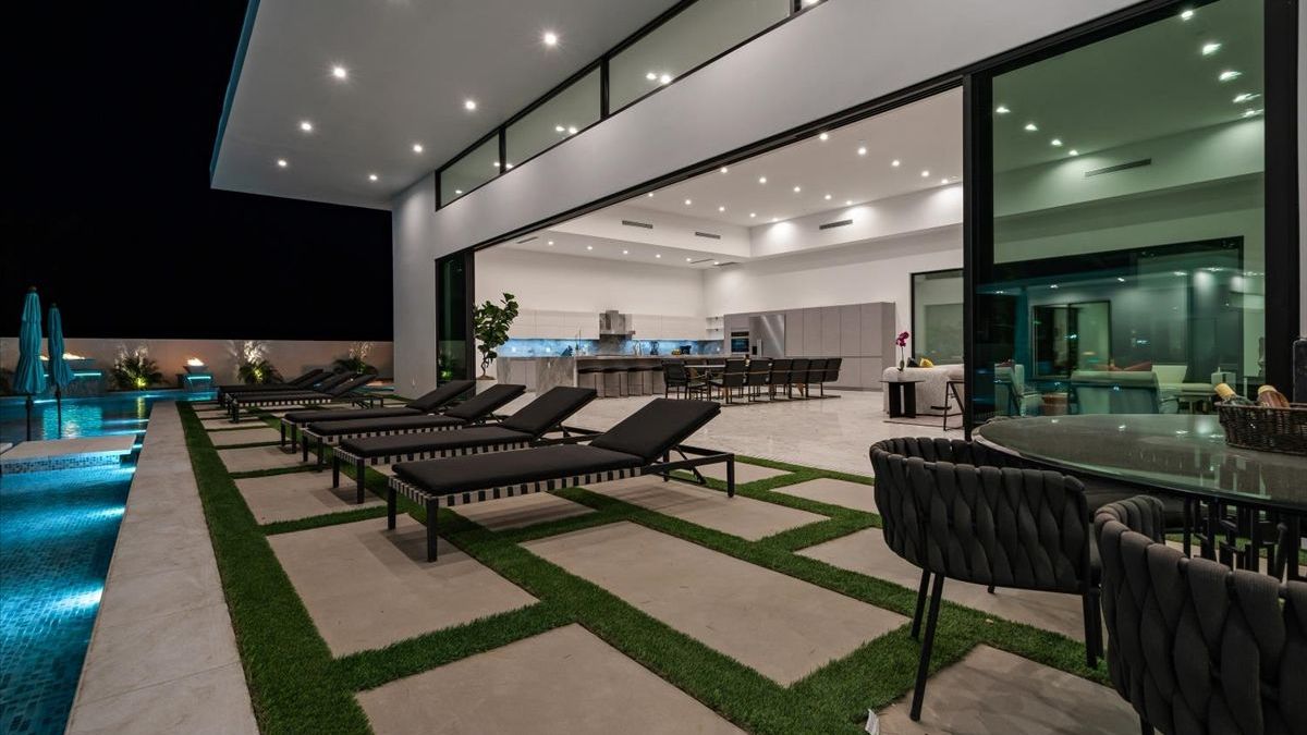 Sleeps 23 | Luxury Villa w/ Pool, Hot Tub & Pickleball Court | Bravo Villa #10 | Photo 88