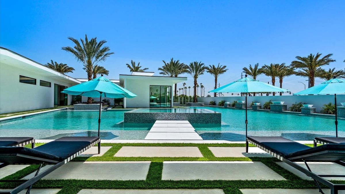 Sleeps 23 | Luxury Villa w/ Pool, Hot Tub & Pickleball Court | Bravo Villa #10 | Photo 76