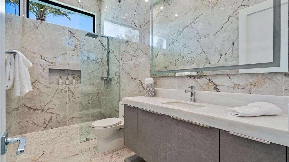 Sleeps 23 | Luxury Villa w/ Pool, Hot Tub & Pickleball Court | Bravo Villa #10 | Photo 35