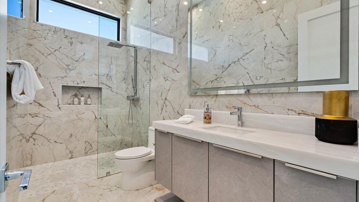 Sleeps 23 | Luxury Villa w/ Pool, Hot Tub & Pickleball Court | Bravo Villa #10 | Photo 43