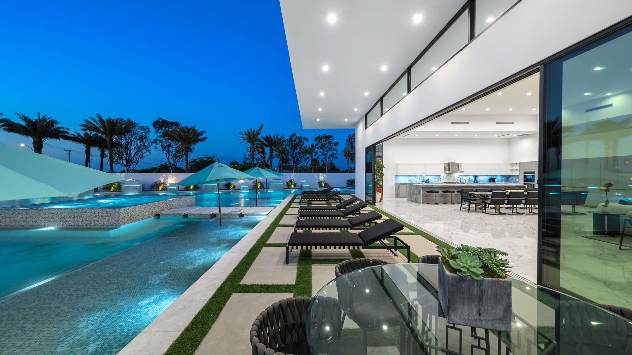 Sleeps 23 | Luxury Villa w/ Pool, Hot Tub & Pickleball Court | Bravo Villa #10 | Photo 64