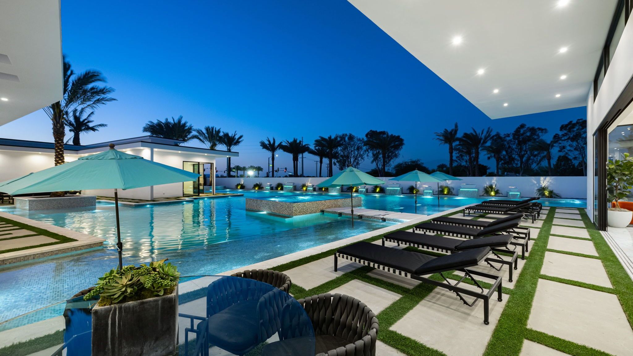 Sleeps 23 | Luxury Villa w/ Pool, Hot Tub & Pickleball Court | Bravo Villa #10 | Photo 63