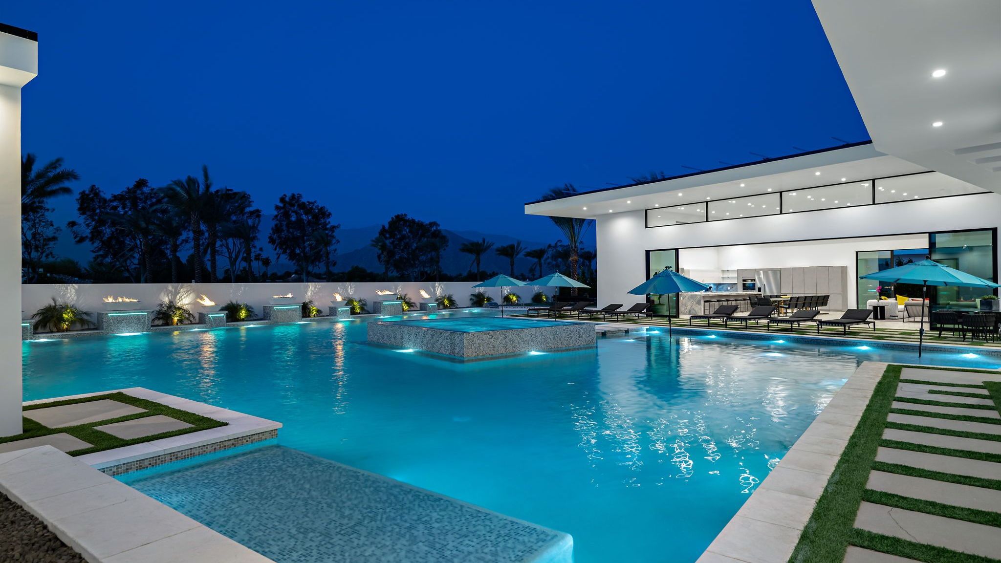 Sleeps 23 | Luxury Villa w/ Pool, Hot Tub & Pickleball Court | Bravo Villa #10 | Photo 62