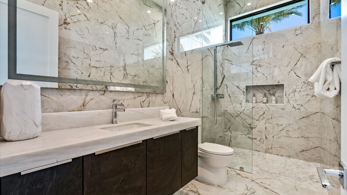 Sleeps 23 | Luxury Villa w/ Pool, Hot Tub & Pickleball Court | Bravo Villa #10 | Photo 52