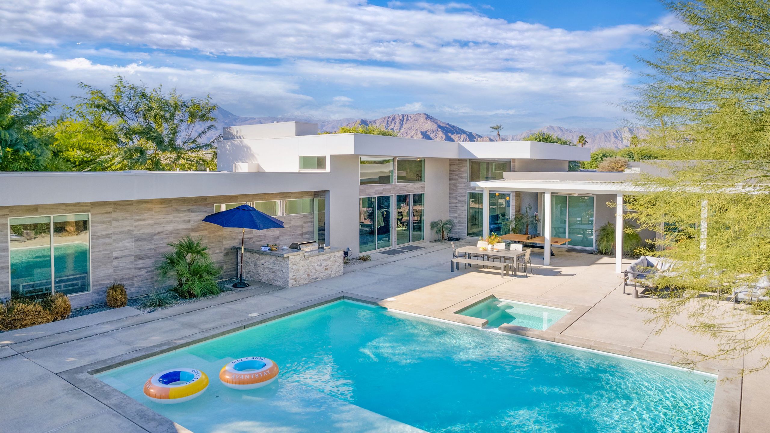 Polo Villas Sands | Pickleball, Putting Green | Sleeps 28 | Photo 4