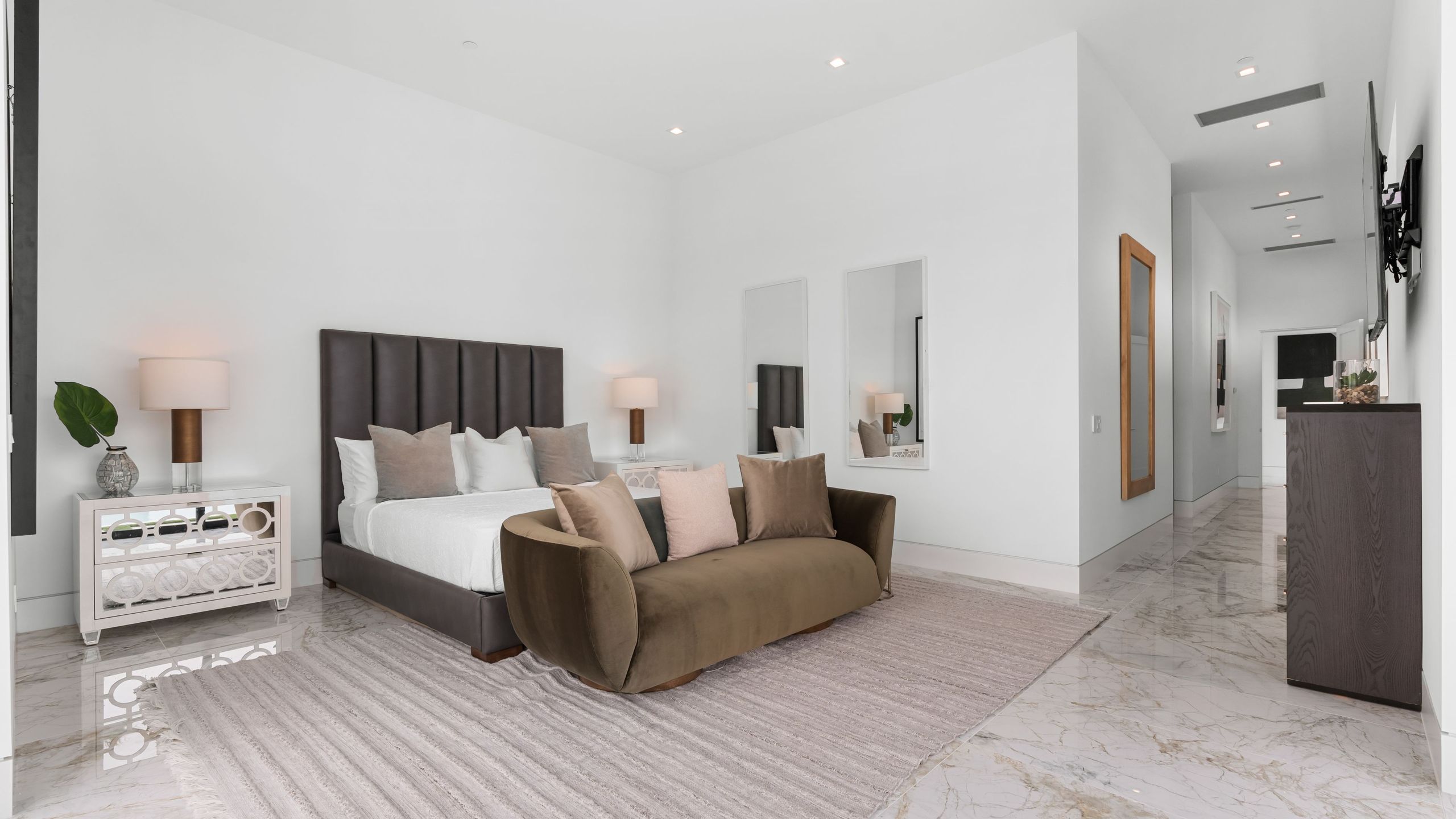 Sleeps 17 | 6BR Retreat w/ Pool, Hot Tub & Pickleball | Bravo Villa #3 | Photo 27