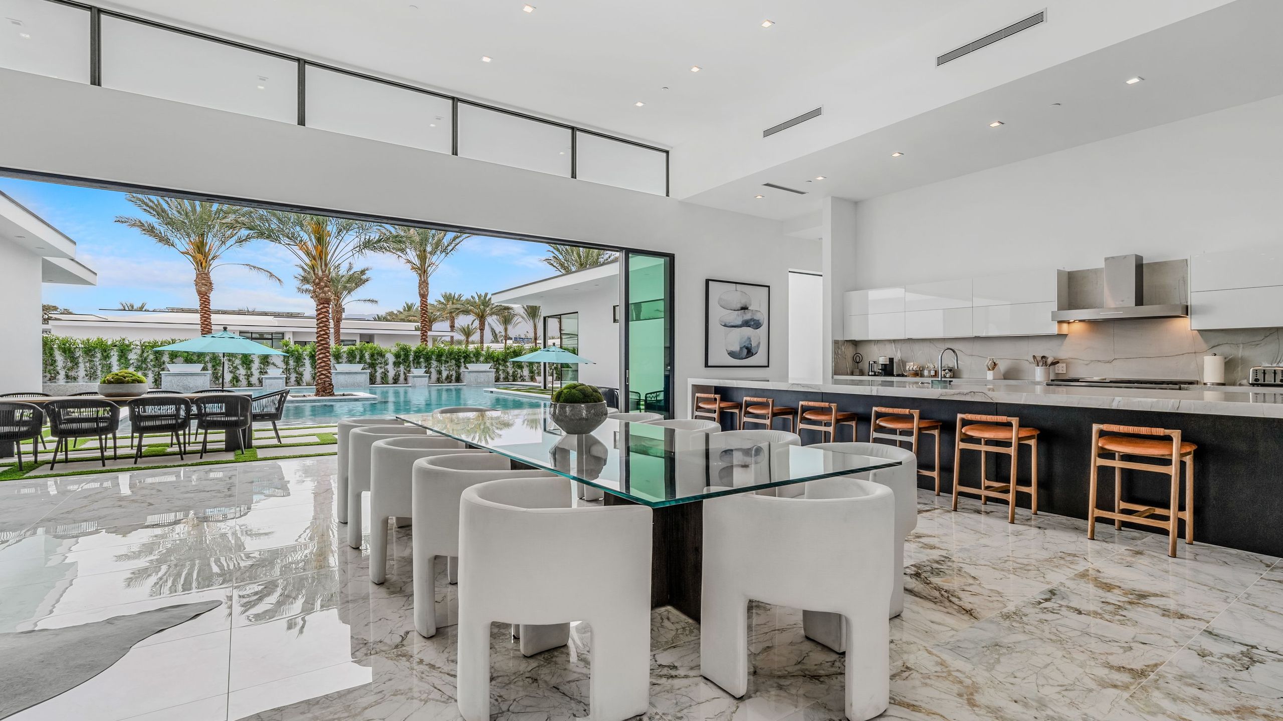 Sleeps 17 | 6BR Retreat w/ Pool, Hot Tub & Pickleball | Bravo Villa #3 | Photo 14