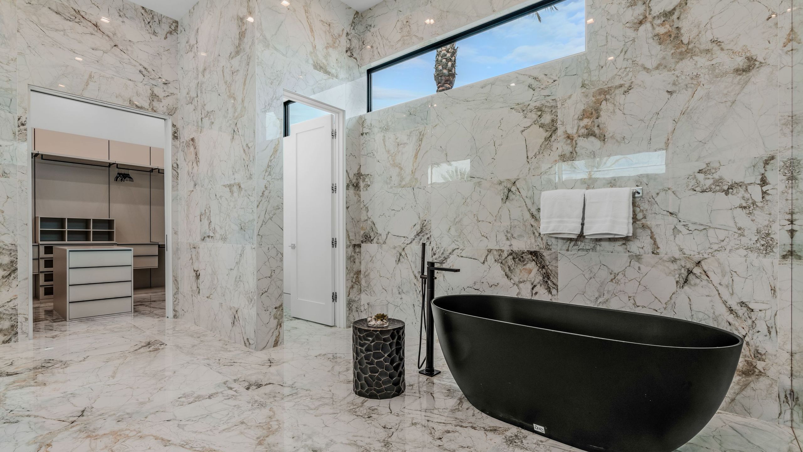 Sleeps 17 | 6BR Retreat w/ Pool, Hot Tub & Pickleball | Bravo Villa #3 | Photo 28