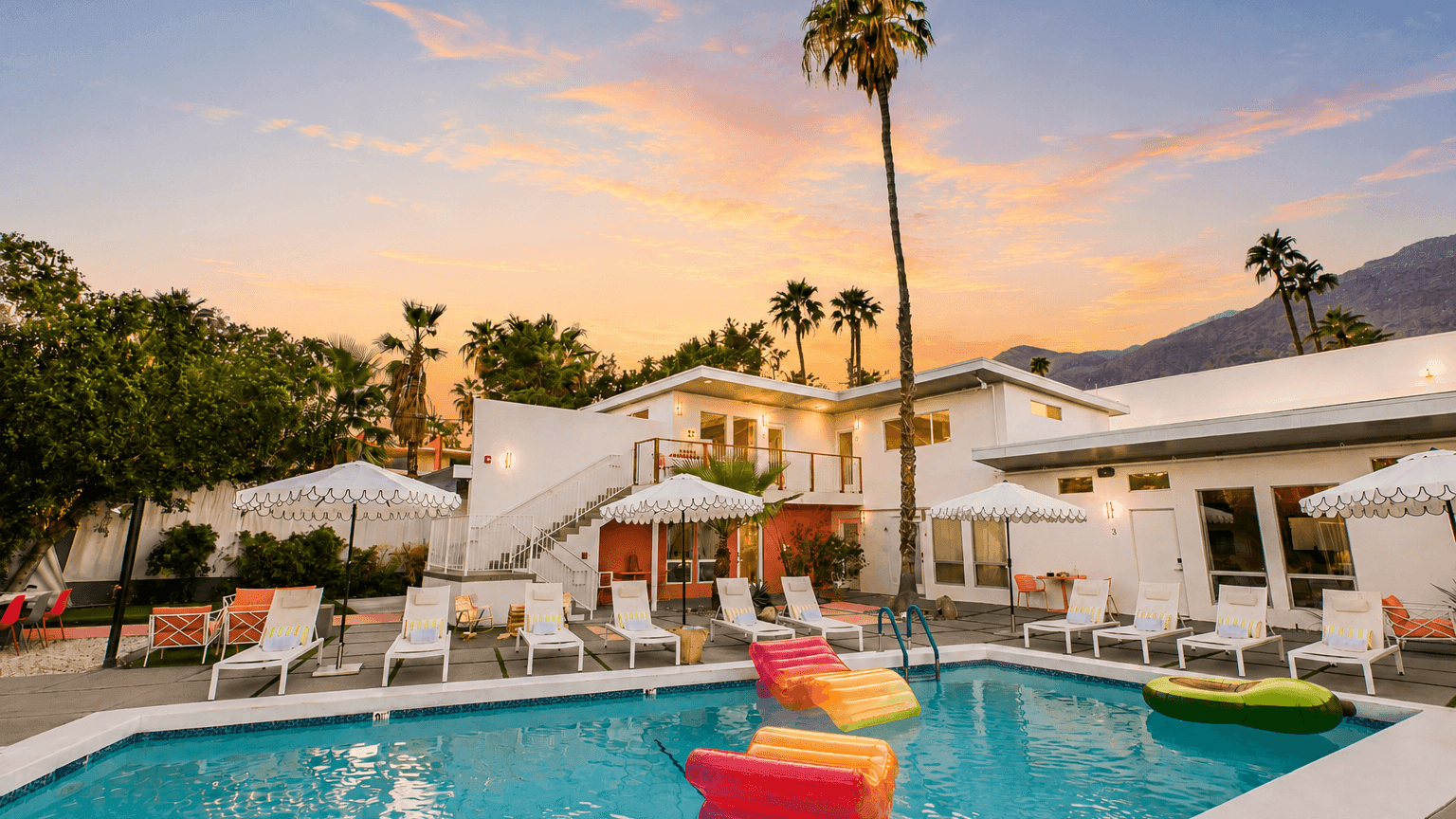 Charming Boutique Hotel With Pool And Chic Décor - Exquisite Private Retreat - Palm Springs