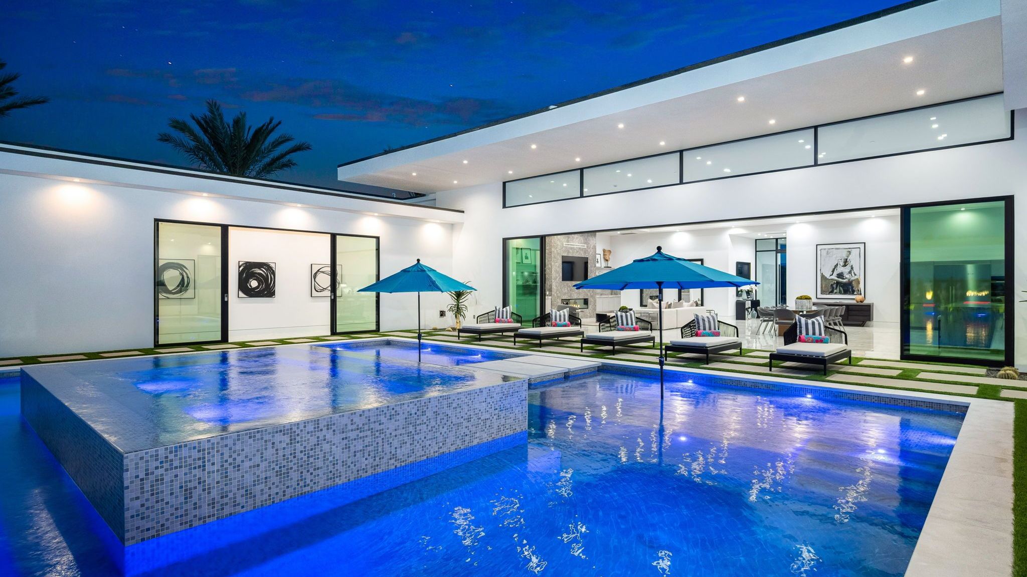 Sleeps 20 | Spacious Retreat | Pool & Hot Tub Retreat | Bravo Villa #4 | Photo 8