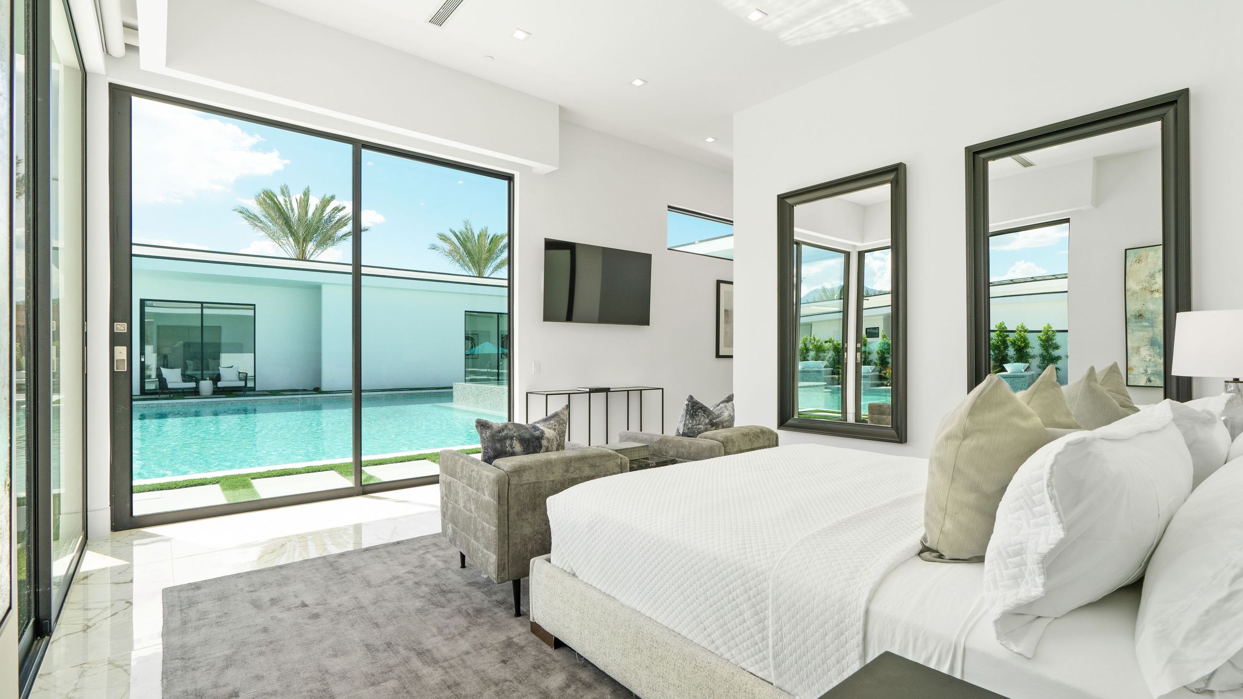 Sleeps 20 | Spacious Retreat | Pool & Hot Tub Retreat | Bravo Villa #4 | Photo 6