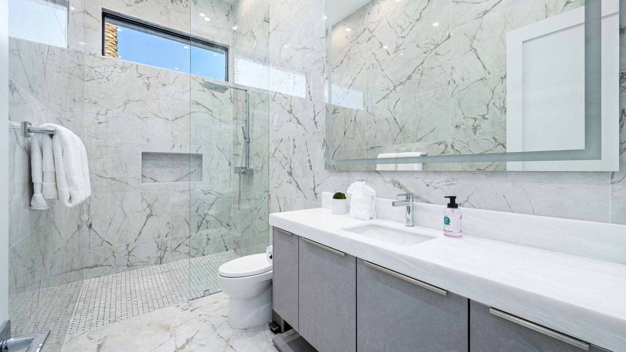 Sleeps 20 | Spacious Retreat | Pool & Hot Tub Retreat | Bravo Villa #4 | Photo 45