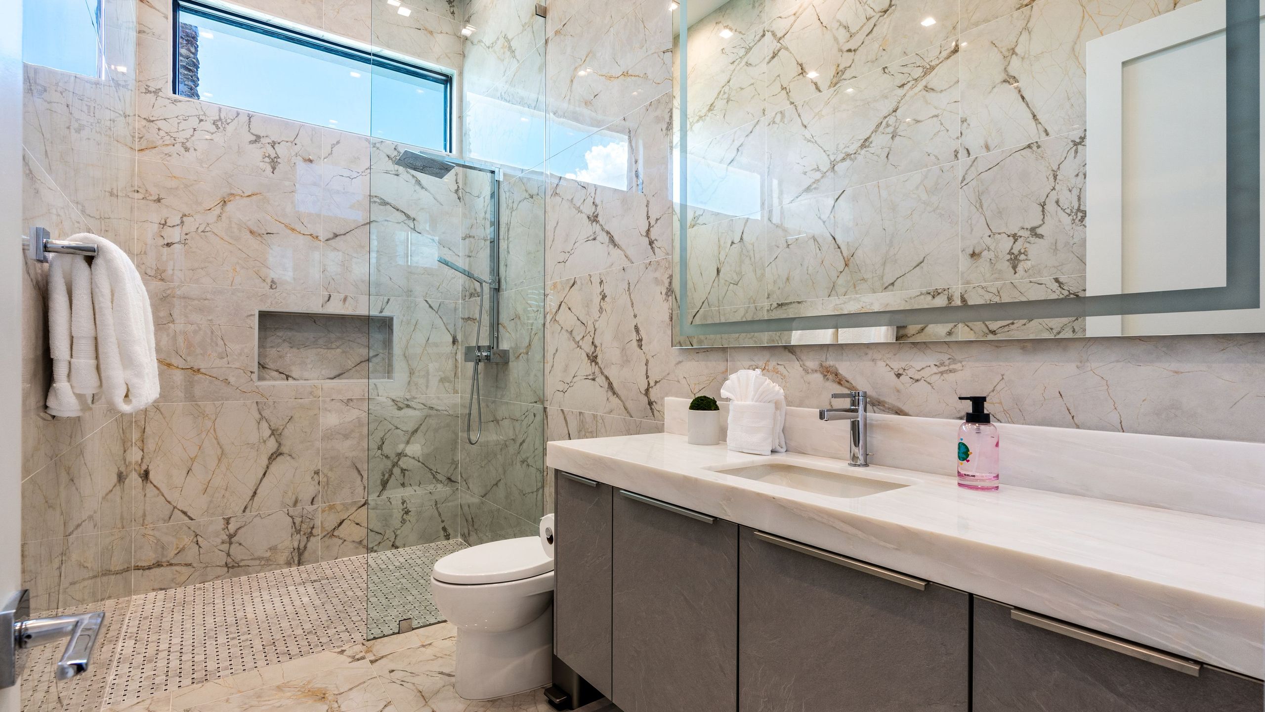 Sleeps 20 | Spacious Retreat | Pool & Hot Tub Retreat | Bravo Villa #4 | Photo 48