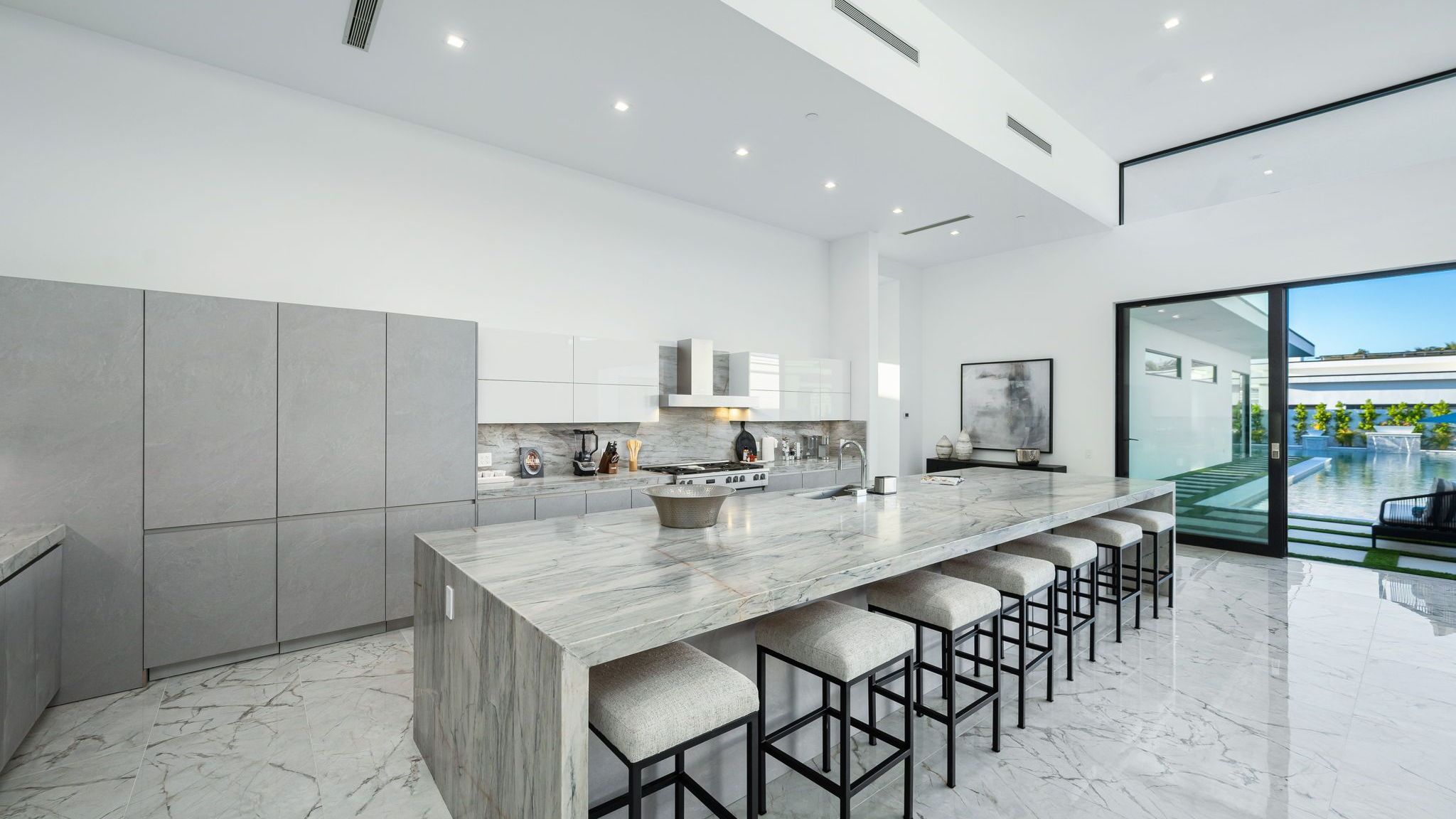 Sleeps 20 | Spacious Retreat | Pool & Hot Tub Retreat | Bravo Villa #4 | Photo 20