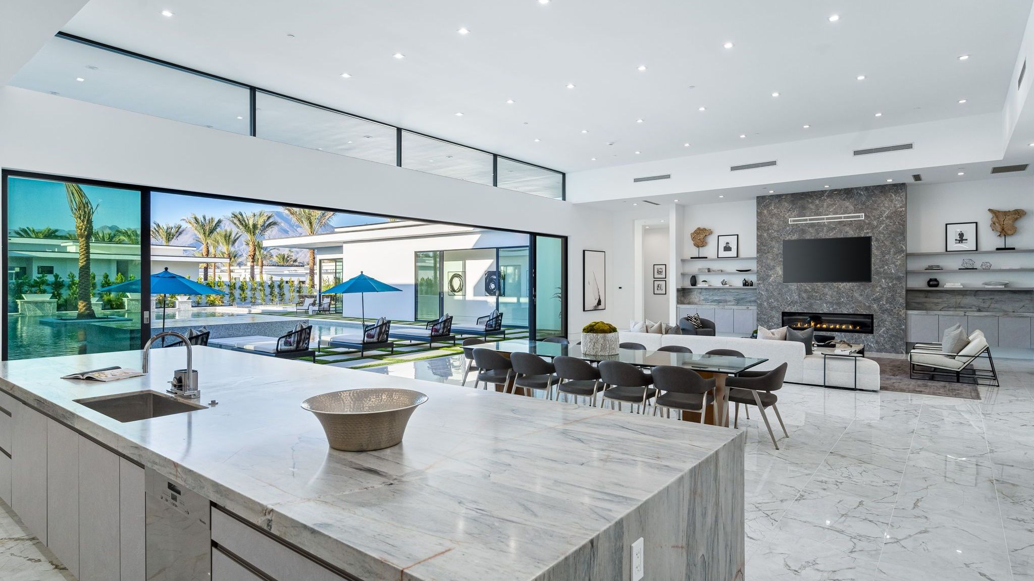 Sleeps 20 | Spacious Retreat | Pool & Hot Tub Retreat | Bravo Villa #4 | Photo 3