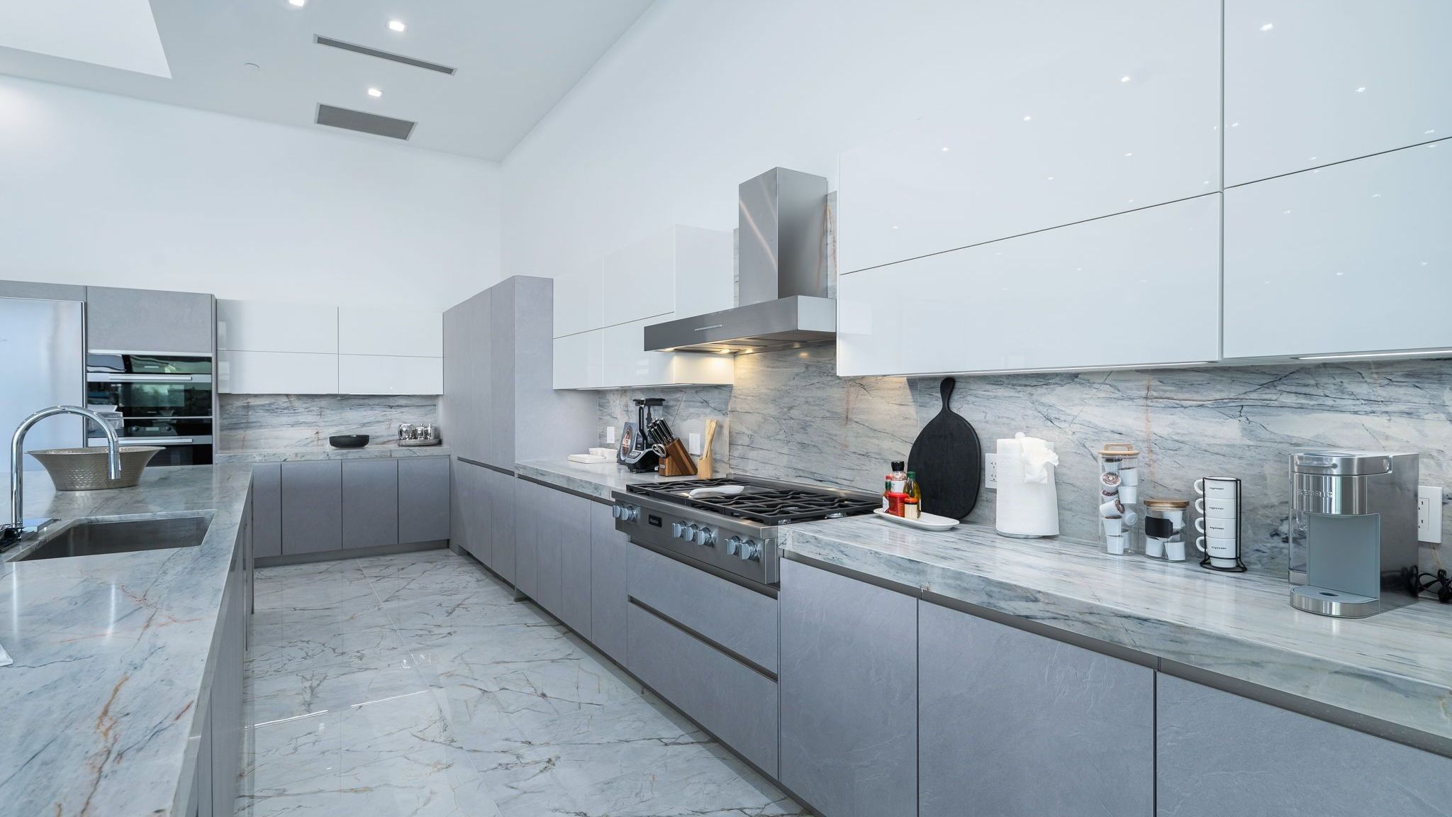 Sleeps 20 | Spacious Retreat | Pool & Hot Tub Retreat | Bravo Villa #4 | Photo 23