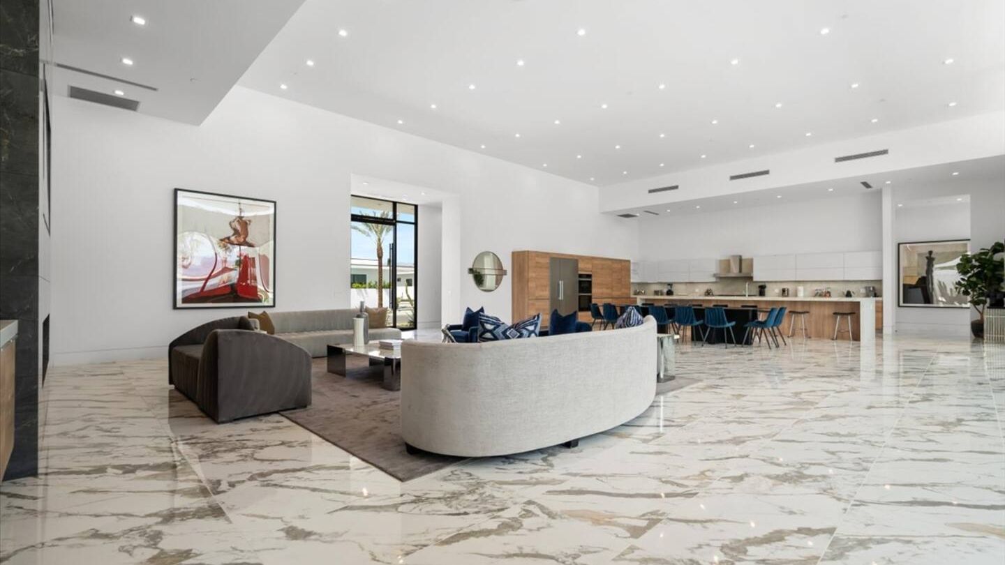 Sleeps 20 | 7-Bedroom Villa w/ Pool, Putting Green & Hot Tub | Bravo Villa #11 | Photo 14