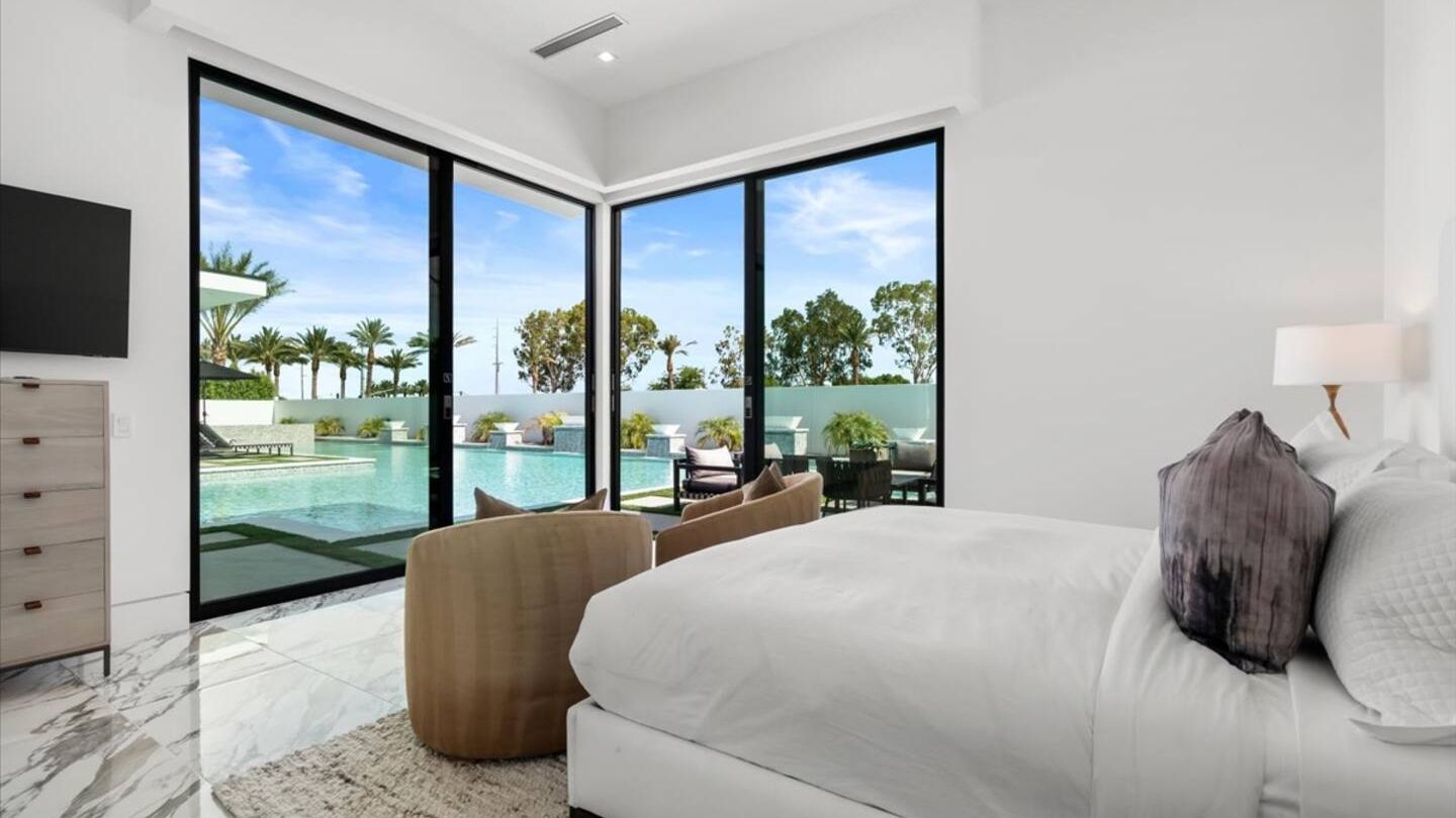 Sleeps 20 | 7-Bedroom Villa w/ Pool, Putting Green & Hot Tub | Bravo Villa #11 | Photo 31