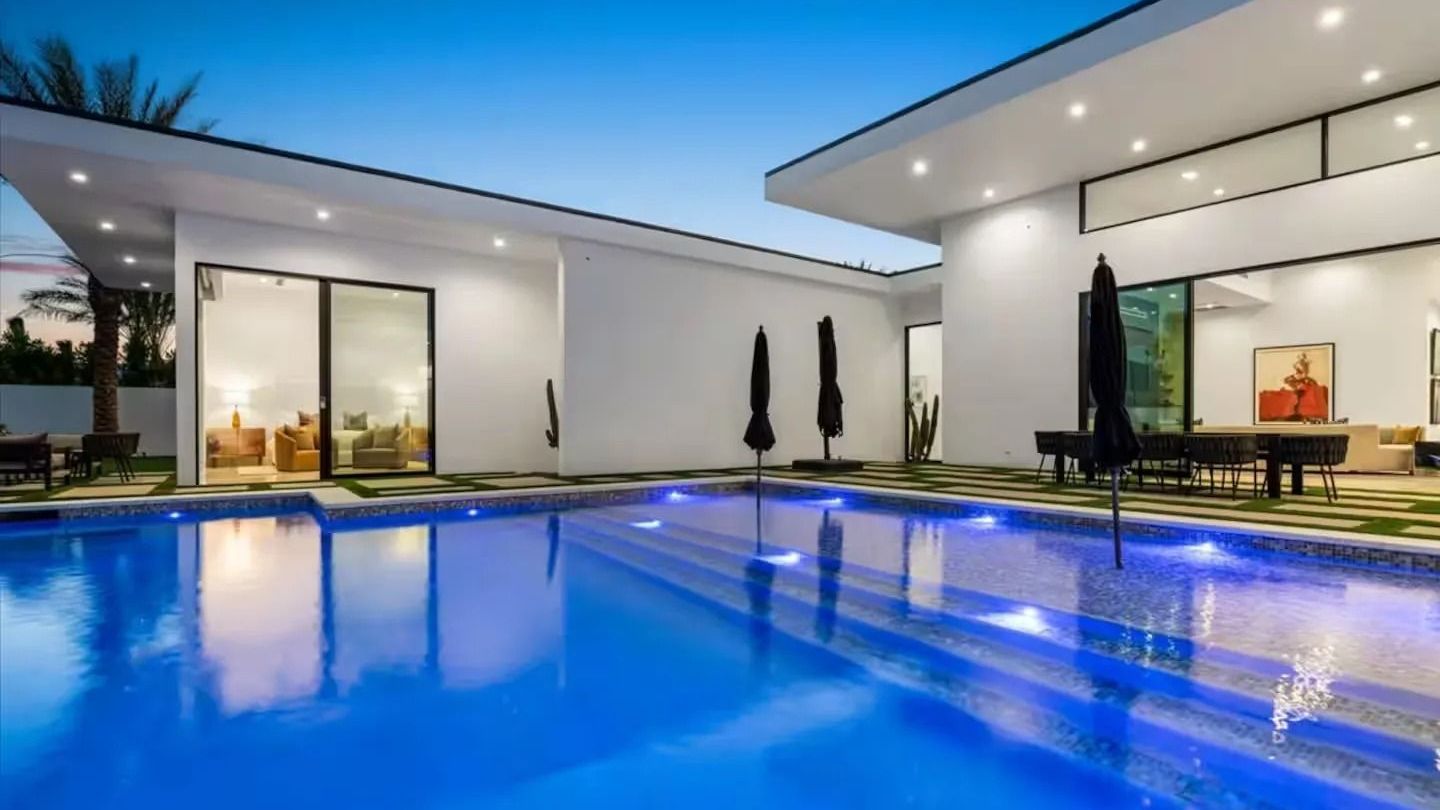 Sleeps 20 | 7-Bedroom Villa w/ Pool, Putting Green & Hot Tub | Bravo Villa #11 | Photo 23