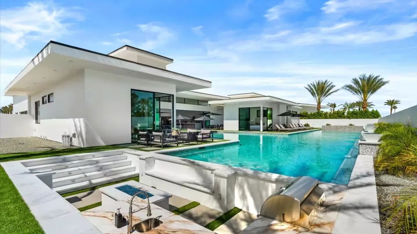 Sleeps 20 | 7-Bedroom Villa w/ Pool, Putting Green & Hot Tub | Bravo Villa #11 | Photo 79