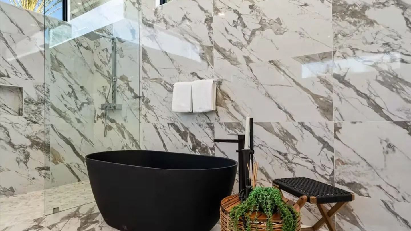 Sleeps 20 | 7-Bedroom Villa w/ Pool, Putting Green & Hot Tub | Bravo Villa #11 | Photo 36