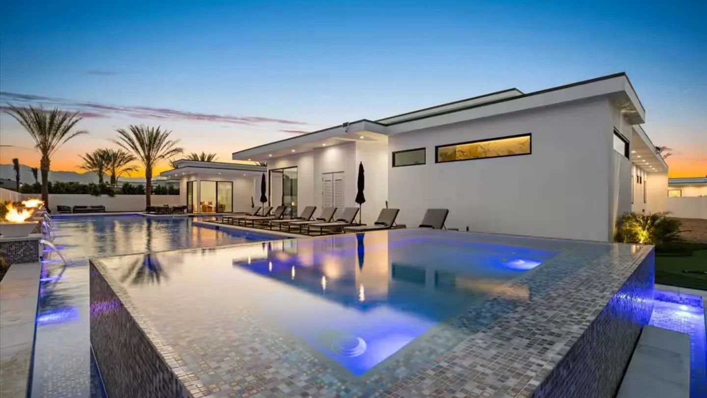 Sleeps 20 | 7-Bedroom Villa w/ Pool, Putting Green & Hot Tub | Bravo Villa #11 | Photo 78