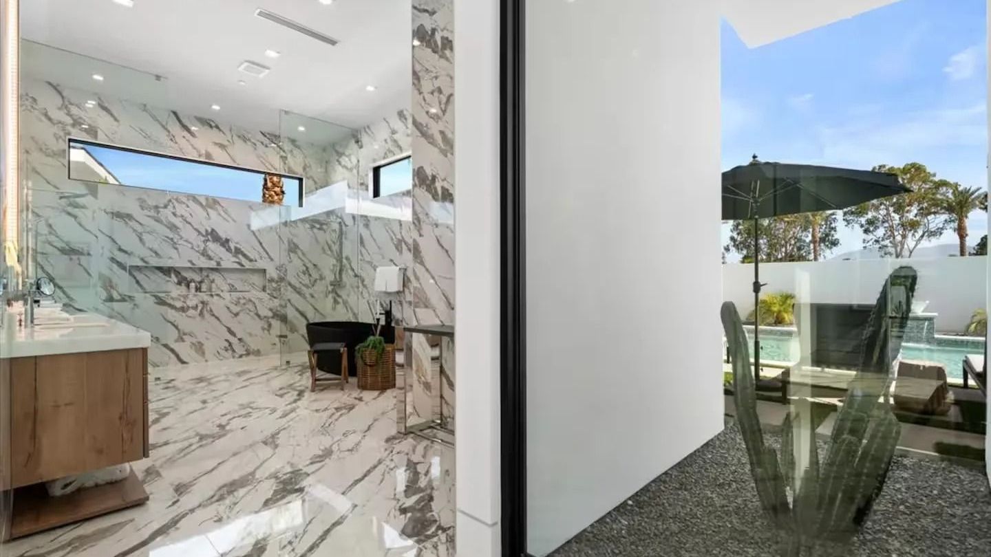 Sleeps 20 | 7-Bedroom Villa w/ Pool, Putting Green & Hot Tub | Bravo Villa #11 | Photo 37