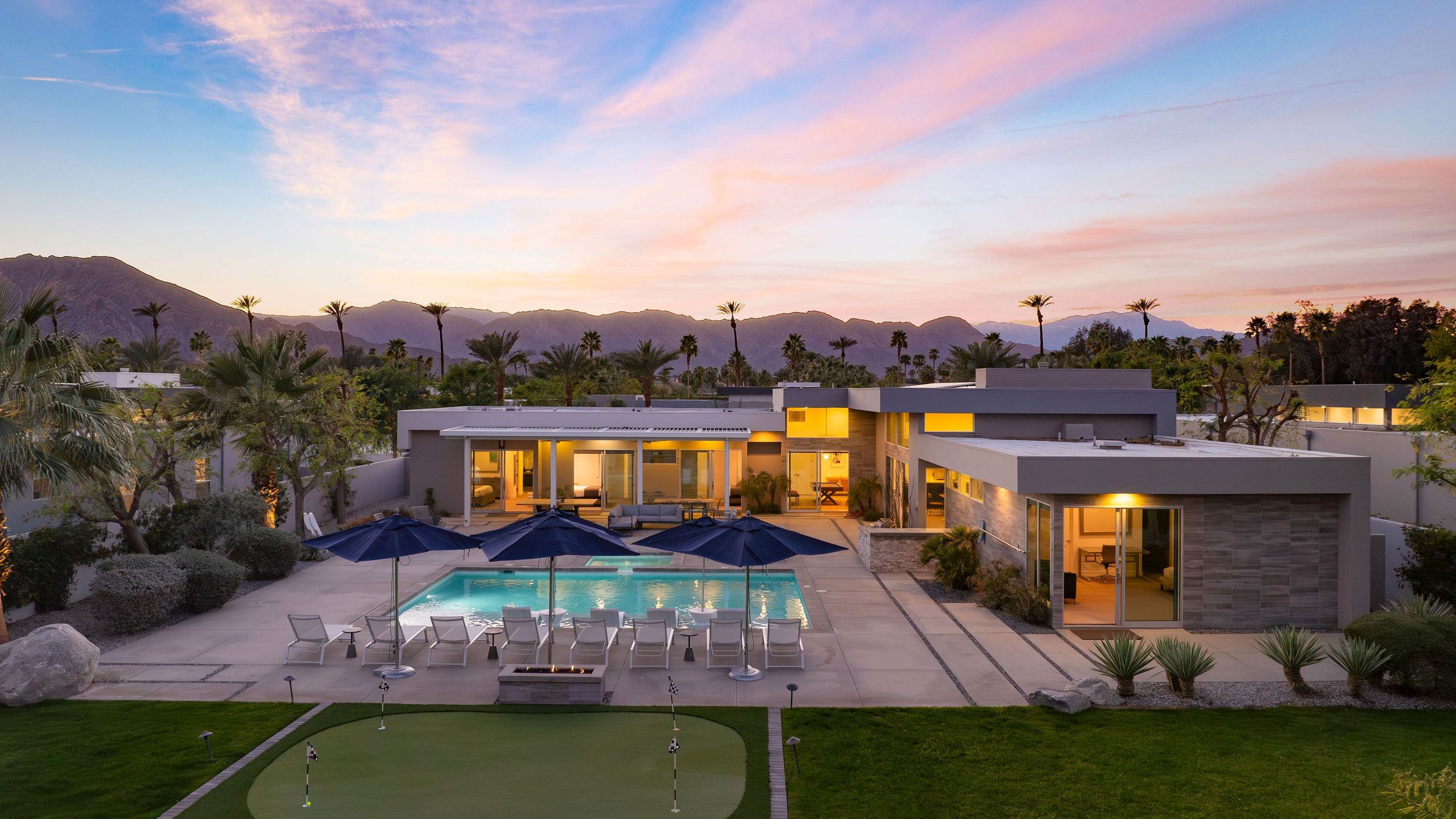 Sleeps 28! 2 Luxe Villas w/ Pool & Putting Green | Polo Villas Nova