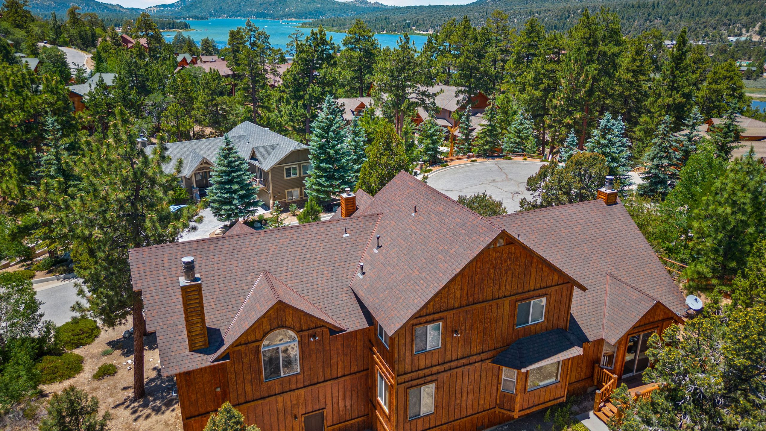 Gourmet Kitchen And Hot Tub - Stunning Mountain Retreat Escape - Big Bear, CA