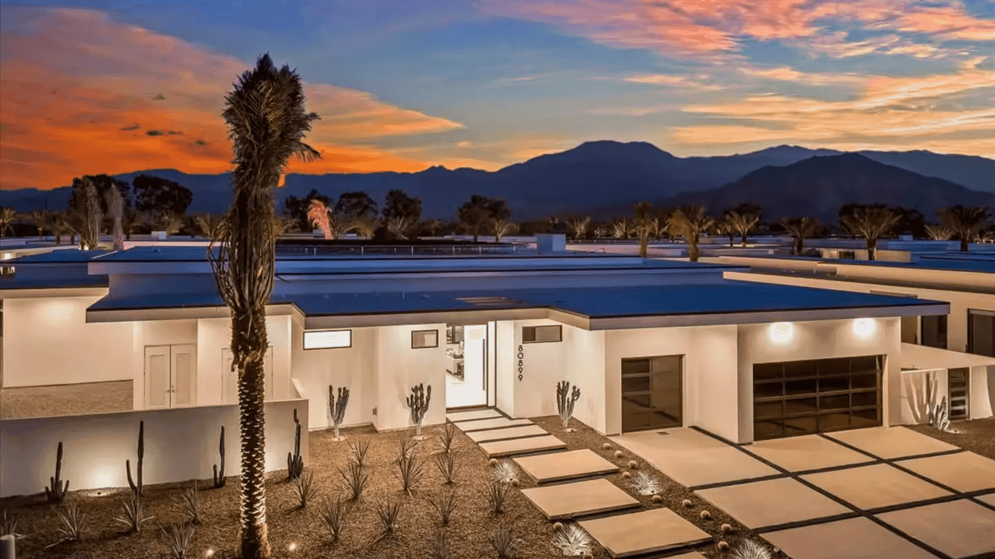 2 Luxury Villas • Pickleball Court, Pool, Putting Green | Bravo | Photo 49