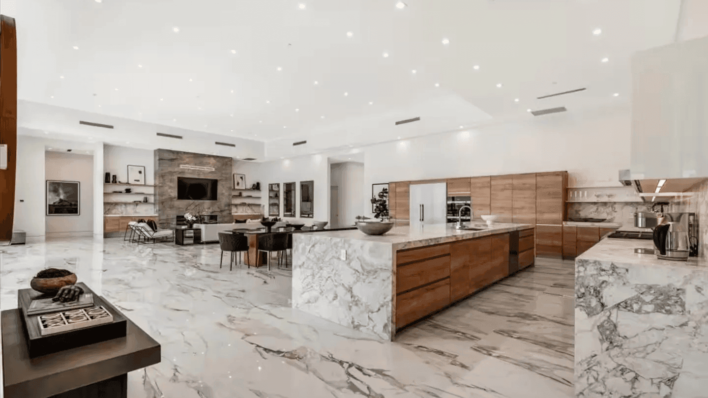 2 Luxury Villas • Pickleball Court, Pool, Putting Green | Bravo | Photo 16