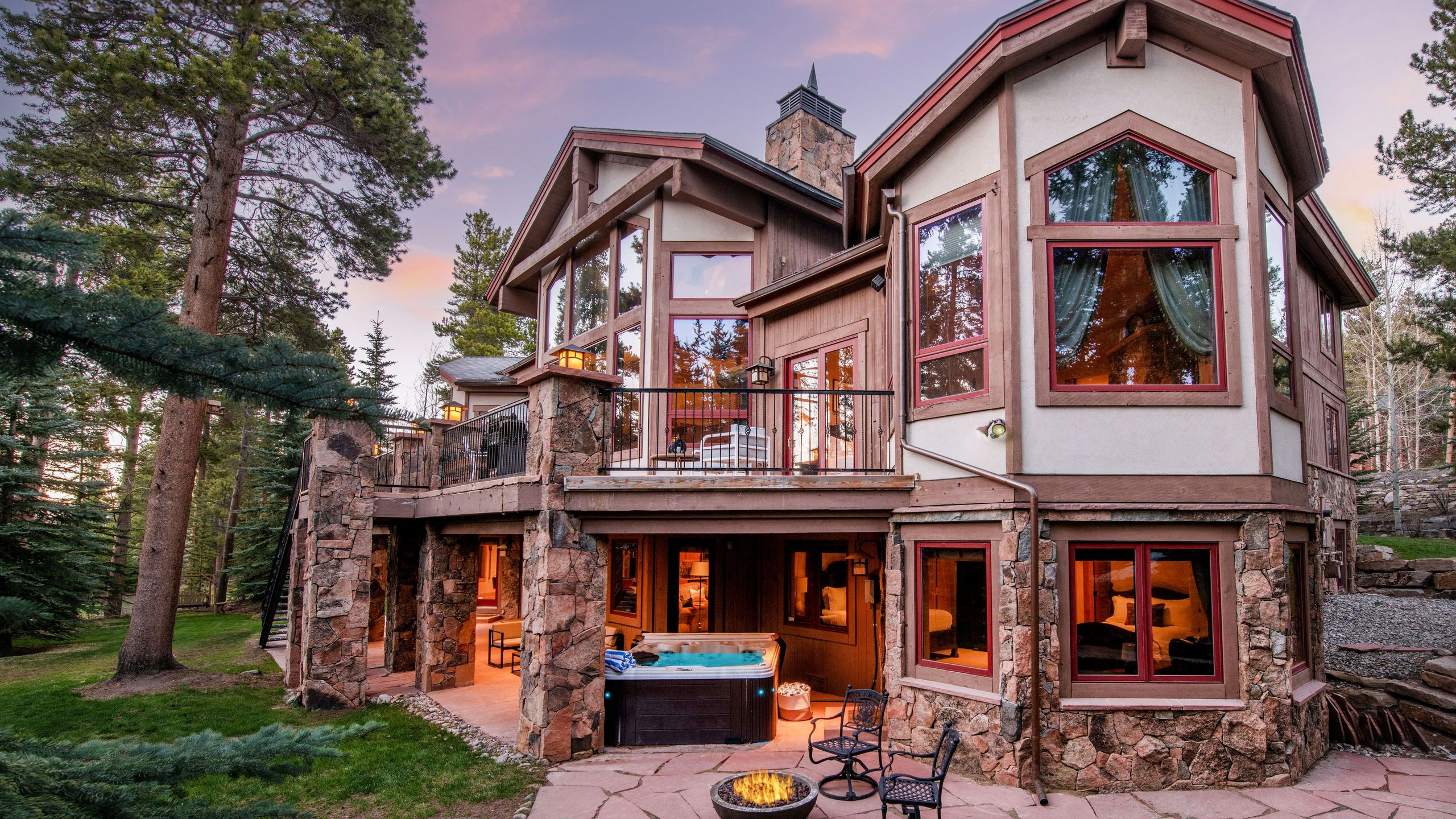 Game Room And Hot Tub - Stunning Mountain Mansion Retreat - Breckenridge, CO
