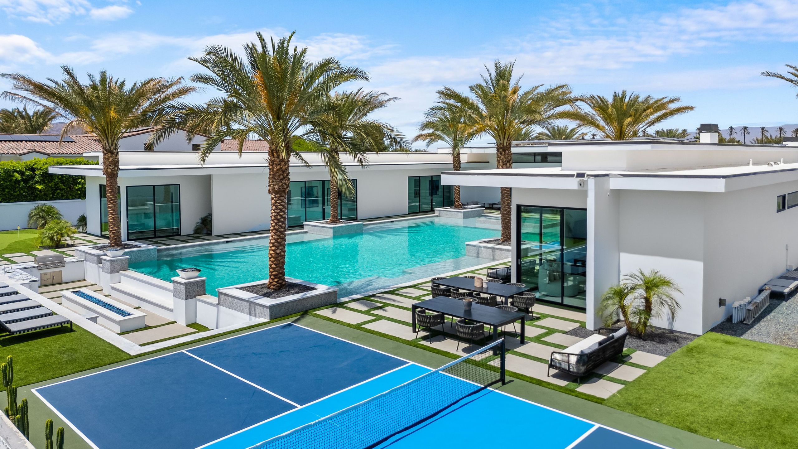 Sleeps 26 | Pool, Hot Tub, Pickleball & Putting Green | Bravo Villa #12 | Photo 2