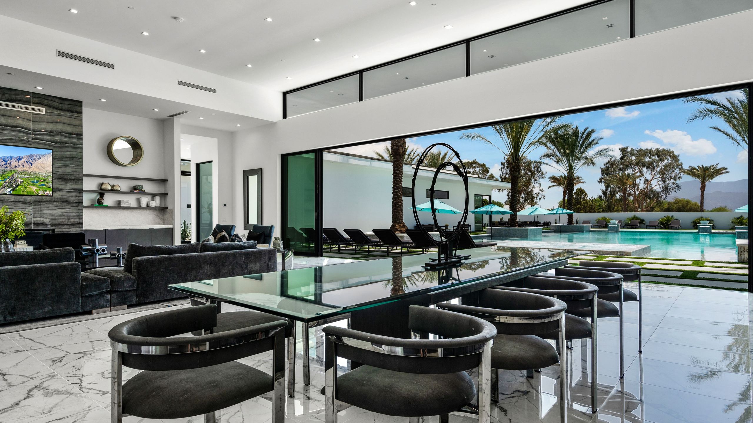 Sleeps 26 | Pool, Hot Tub, Pickleball & Putting Green | Bravo Villa #12 3