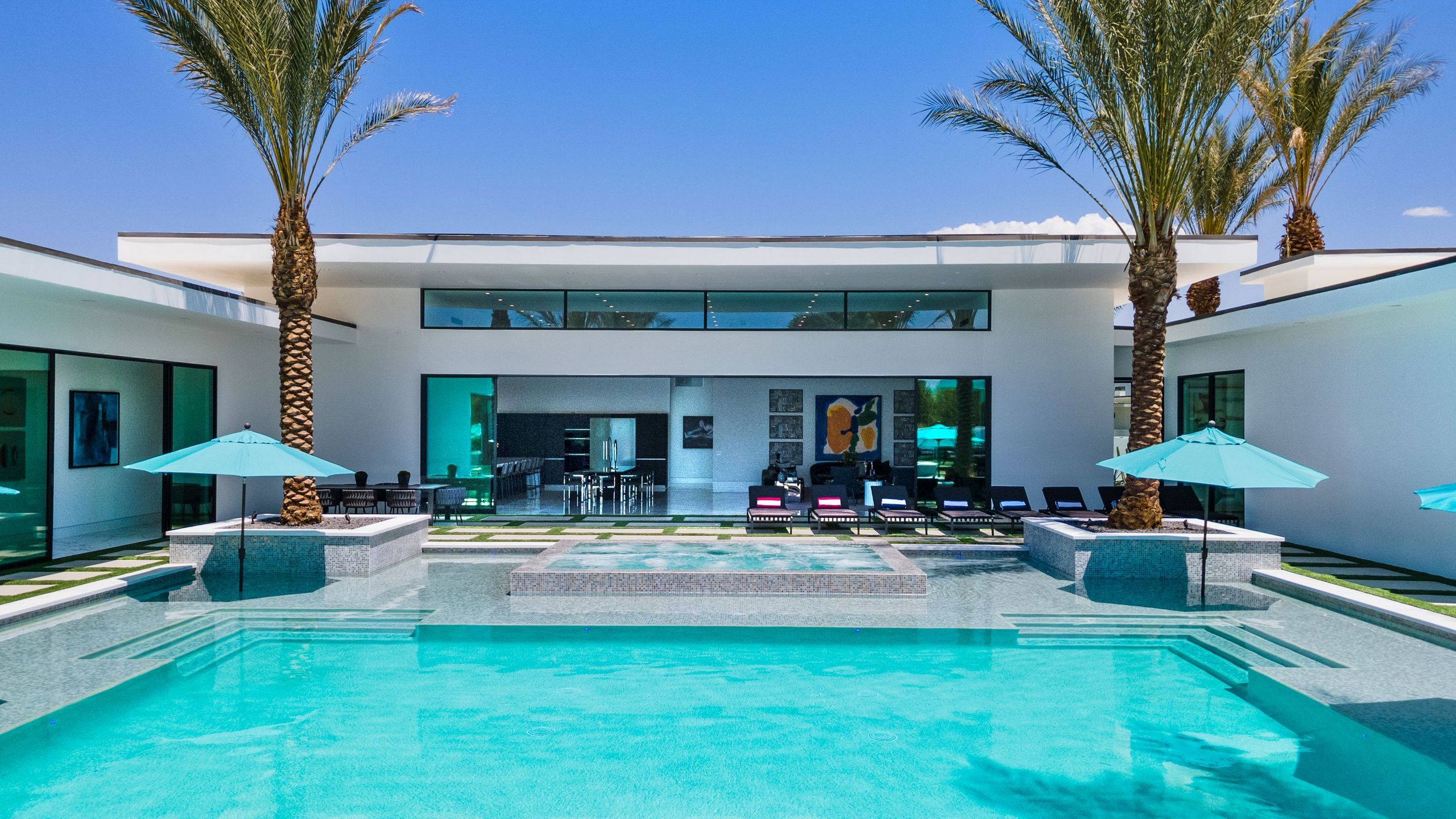 Sleeps 26 | Pool, Hot Tub, Pickleball & Putting Green | Bravo Villa #12 | Photo 5