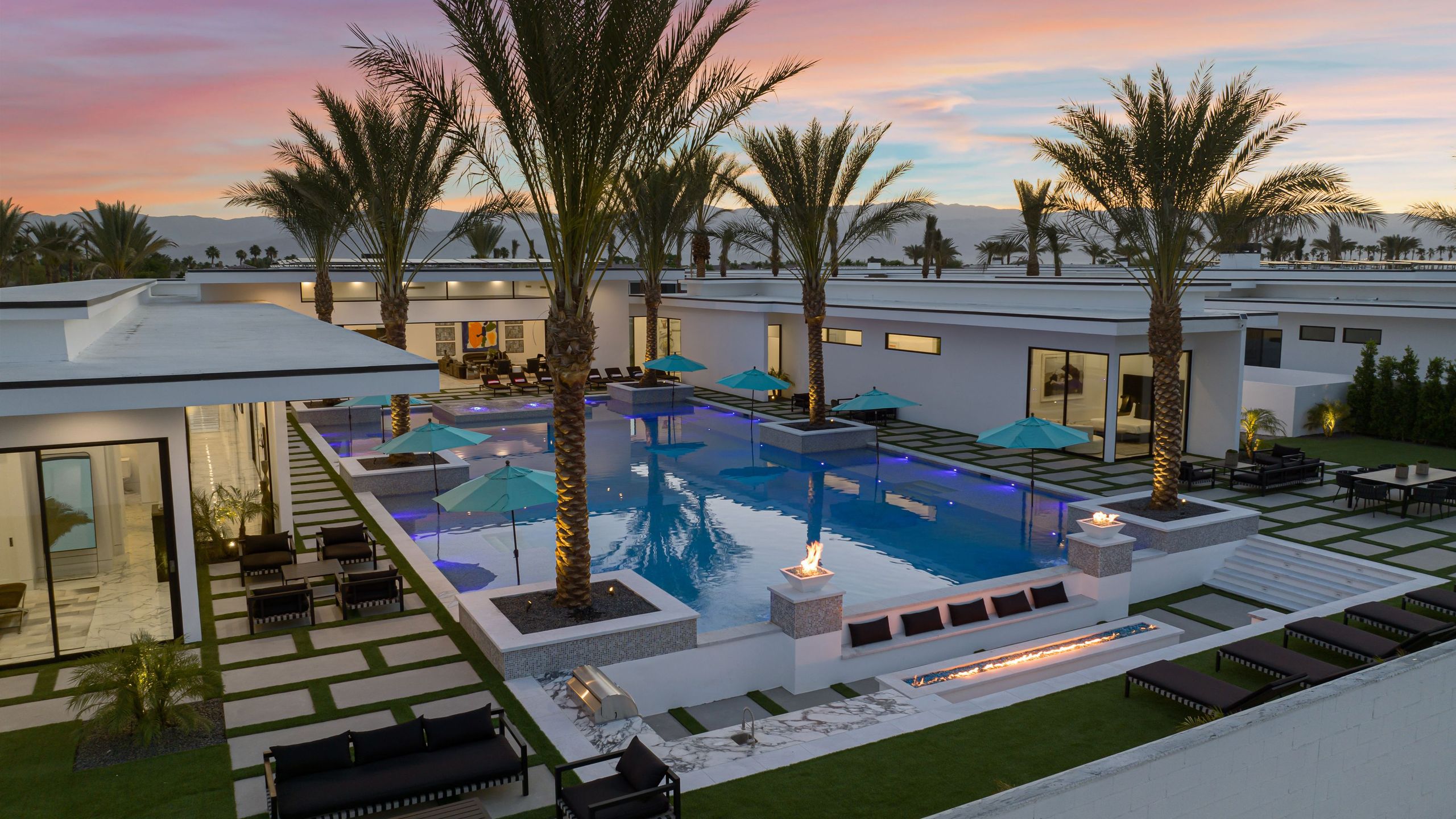 Sleeps 26 | Pool, Hot Tub, Pickleball & Putting Green | Bravo Villa #12 | Photo 6