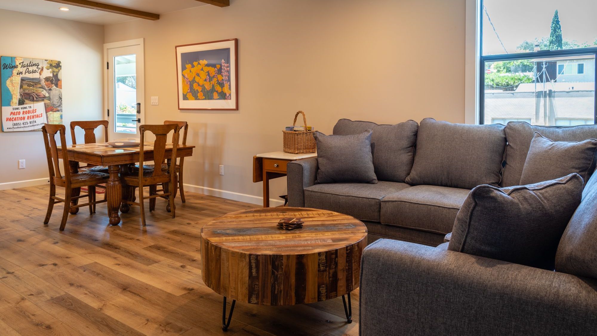 The Top Shelf By Avantstay | Two Master Suites + Balconies | Downtown Paso Robles Wine Country - Paso Robles, CA
